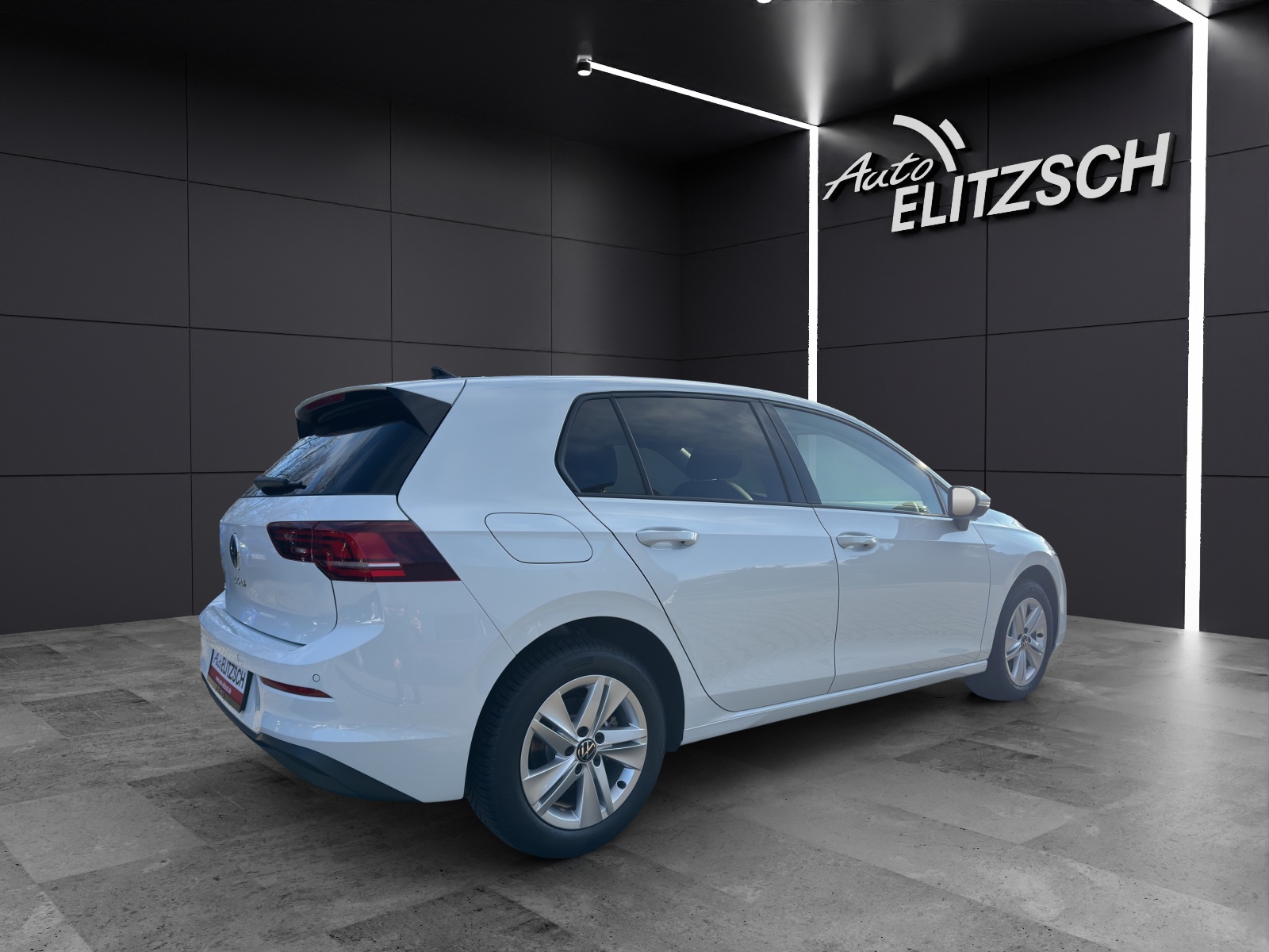 Fahrzeugabbildung Volkswagen Golf Life AHZV LED DAB ACC