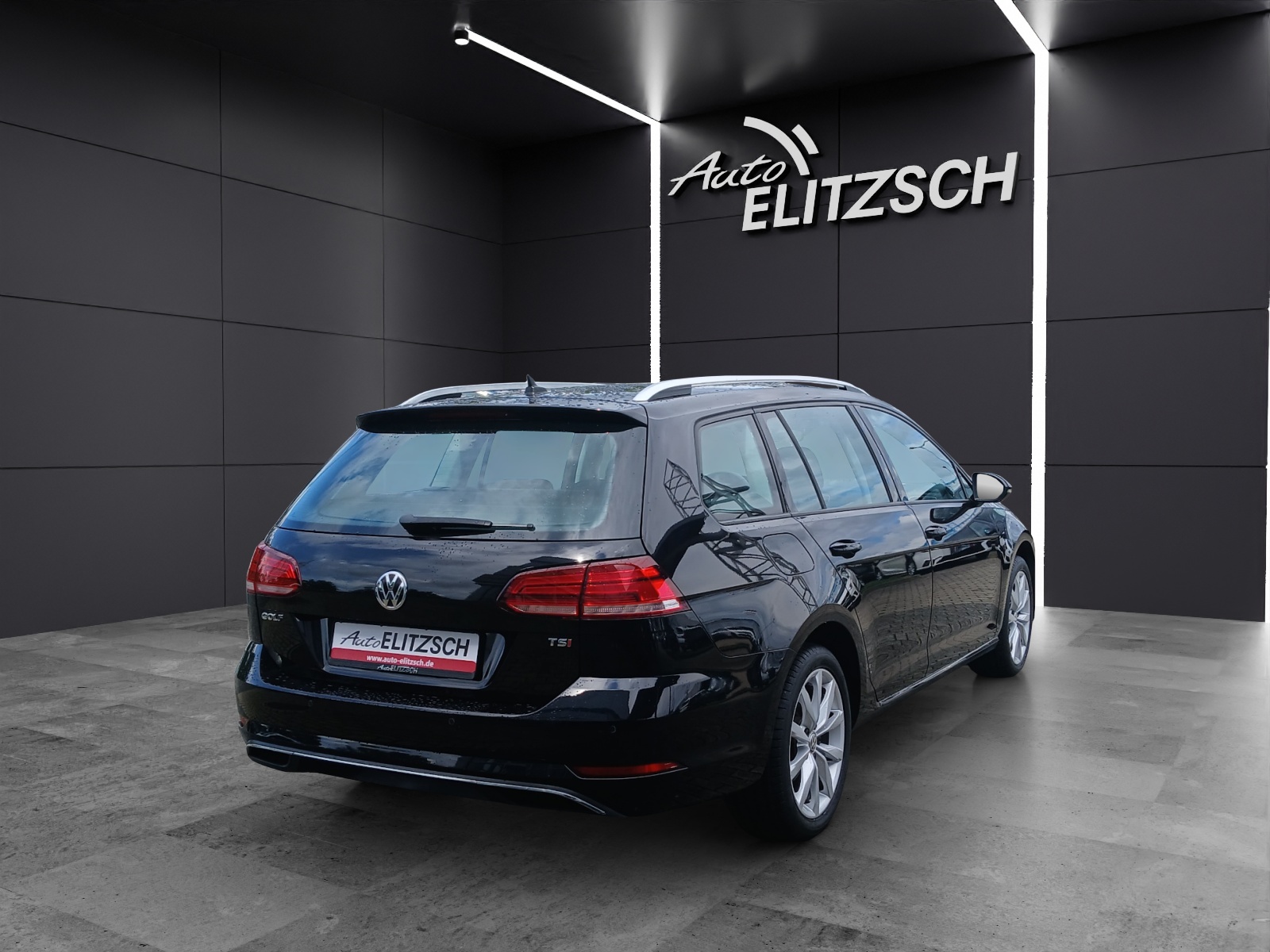 Fahrzeugabbildung Volkswagen Golf VII Variant TSI Comfortline LED Navi GRA PDC SH LM