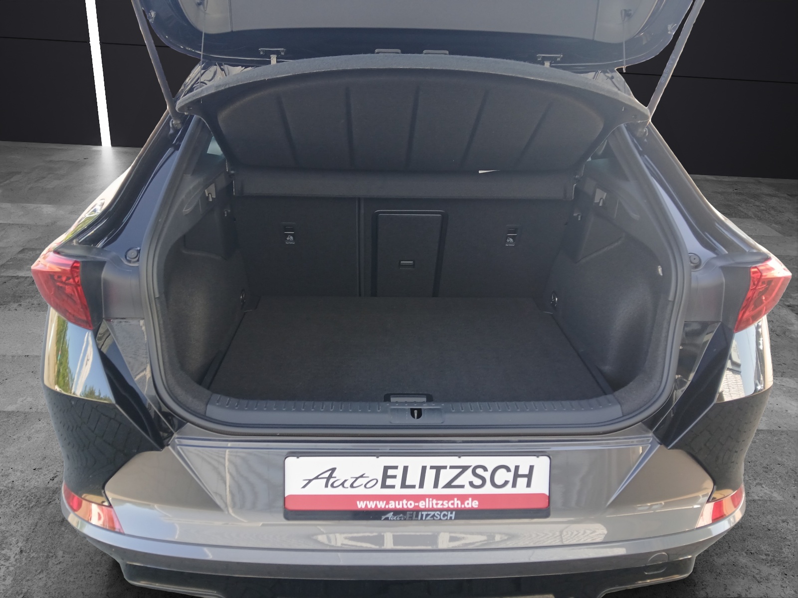 Fahrzeugabbildung CUPRA Formentor TSI DSG LED ACC RFK SH 19