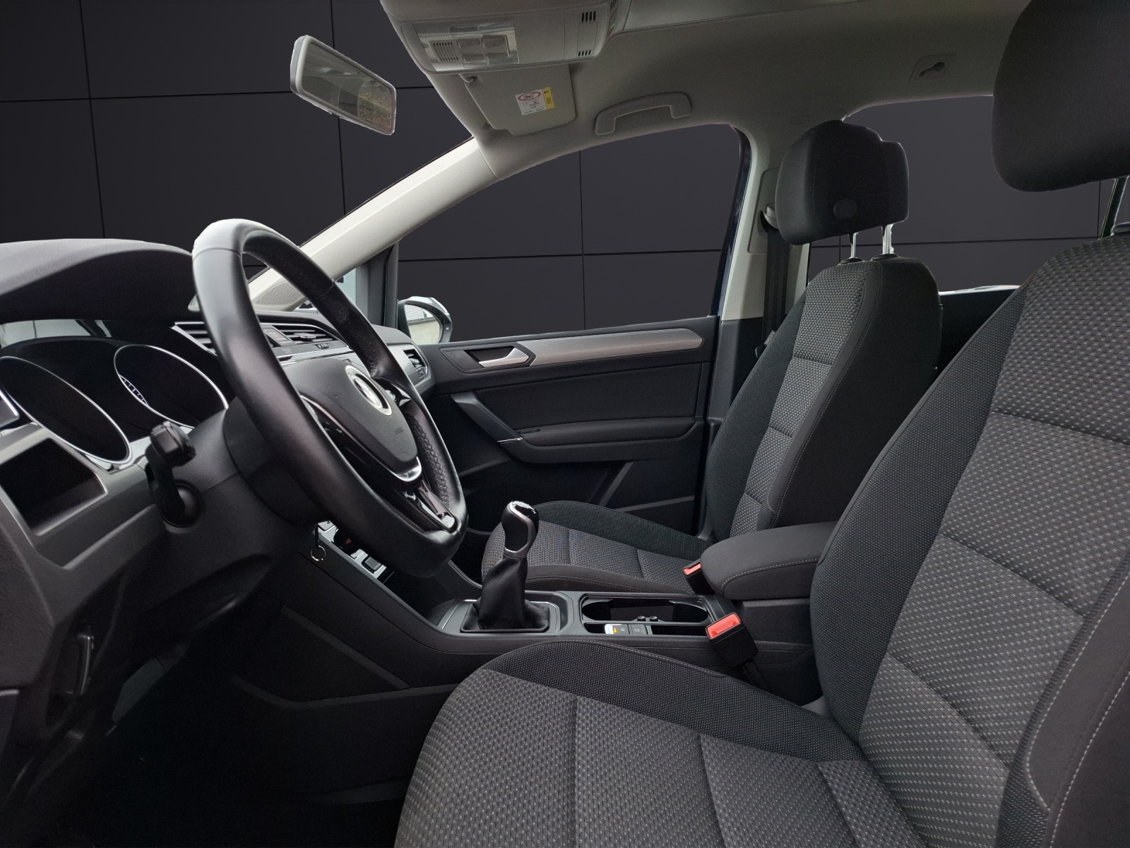 Fahrzeugabbildung Volkswagen Touran TDI Comfortline KLIMA PDC LM SH DAB