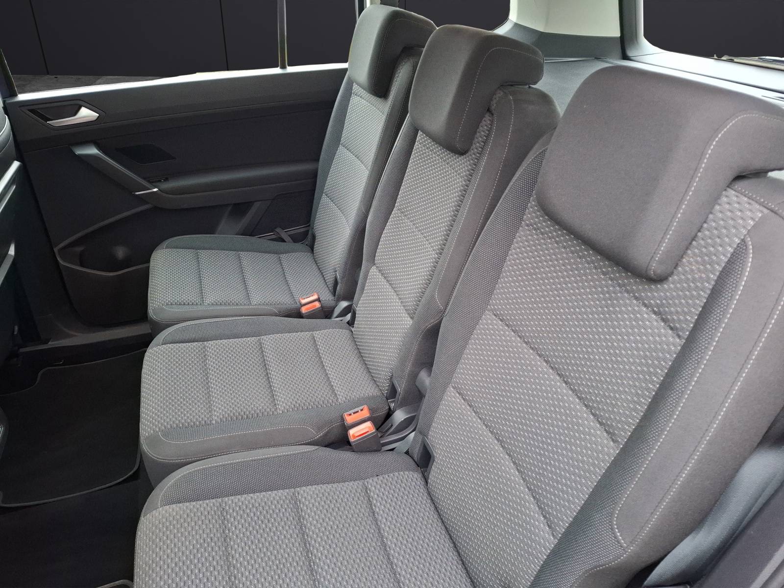 Fahrzeugabbildung Volkswagen Touran TDI Comfortline KLIMA PDC LM SH DAB