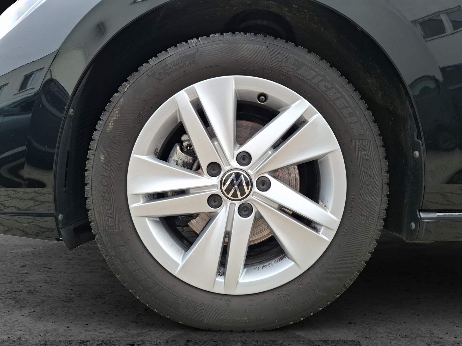 Fahrzeugabbildung Volkswagen Golf VIII Variant TSI Life Standhzg. LED Navi AID HUD ACC PDC SH LM