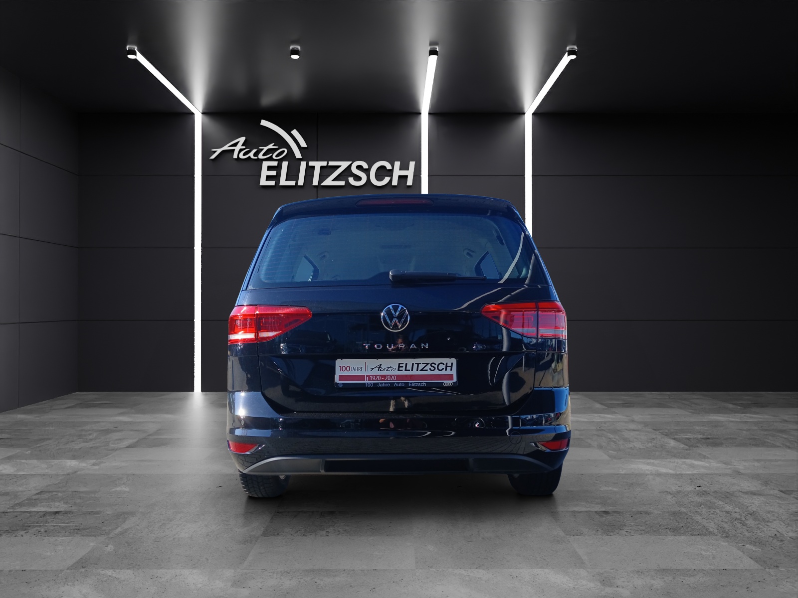 Fahrzeugabbildung Volkswagen Touran TSI Comfortline 7-Si Navi AID ACC PDC SH LM