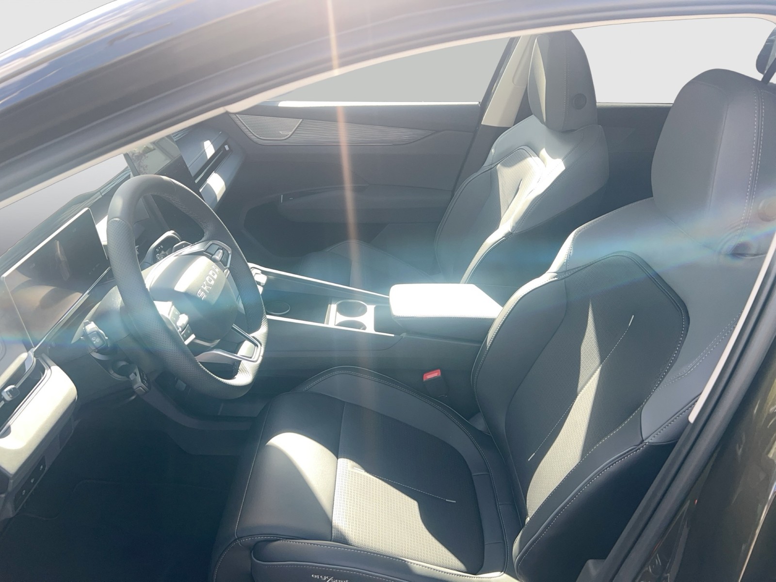 Fahrzeugabbildung SKODA Peaq Selection 90 MATRIX Sonos DCC