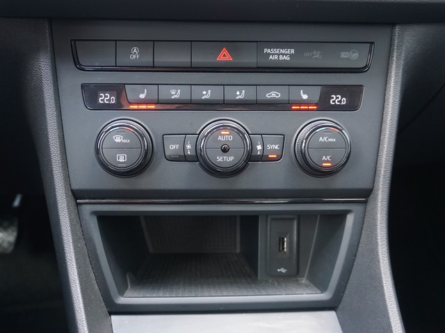 Fahrzeugabbildung SEAT Leon ST TSI Reference Navi Climatronic GRA PDC SH