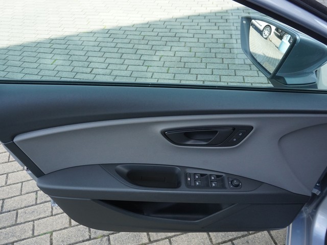 Fahrzeugabbildung SEAT Leon ST TSI Reference Navi Climatronic GRA PDC SH