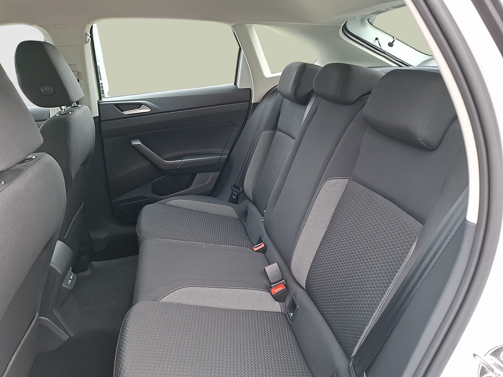 Fahrzeugabbildung Volkswagen Taigo TSI Life Matrix AHK CarPlay AID RFK SH