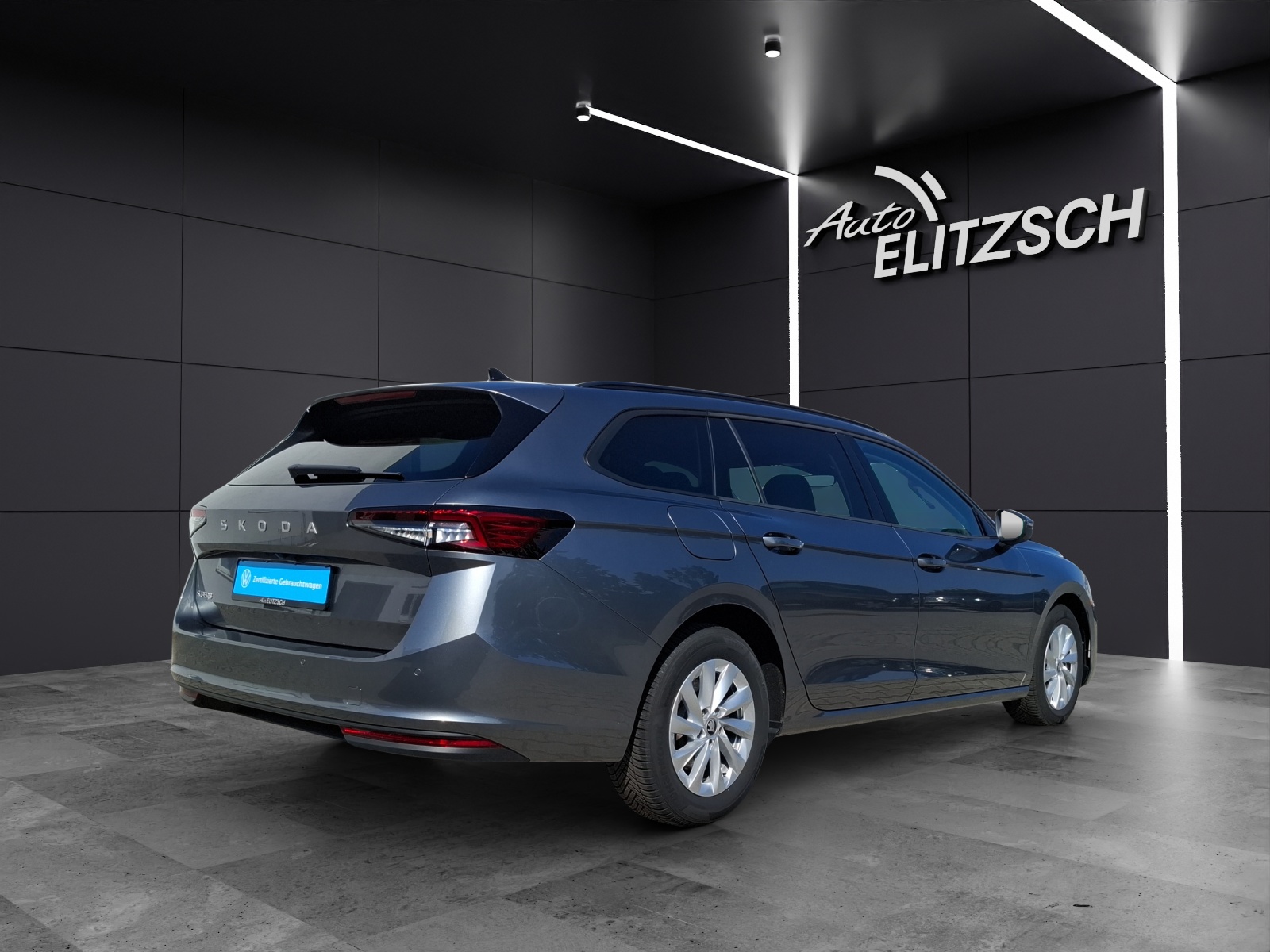 Fahrzeugabbildung SKODA Superb Combi TSI Essence DSG LED Navi VC ACC RFK SH