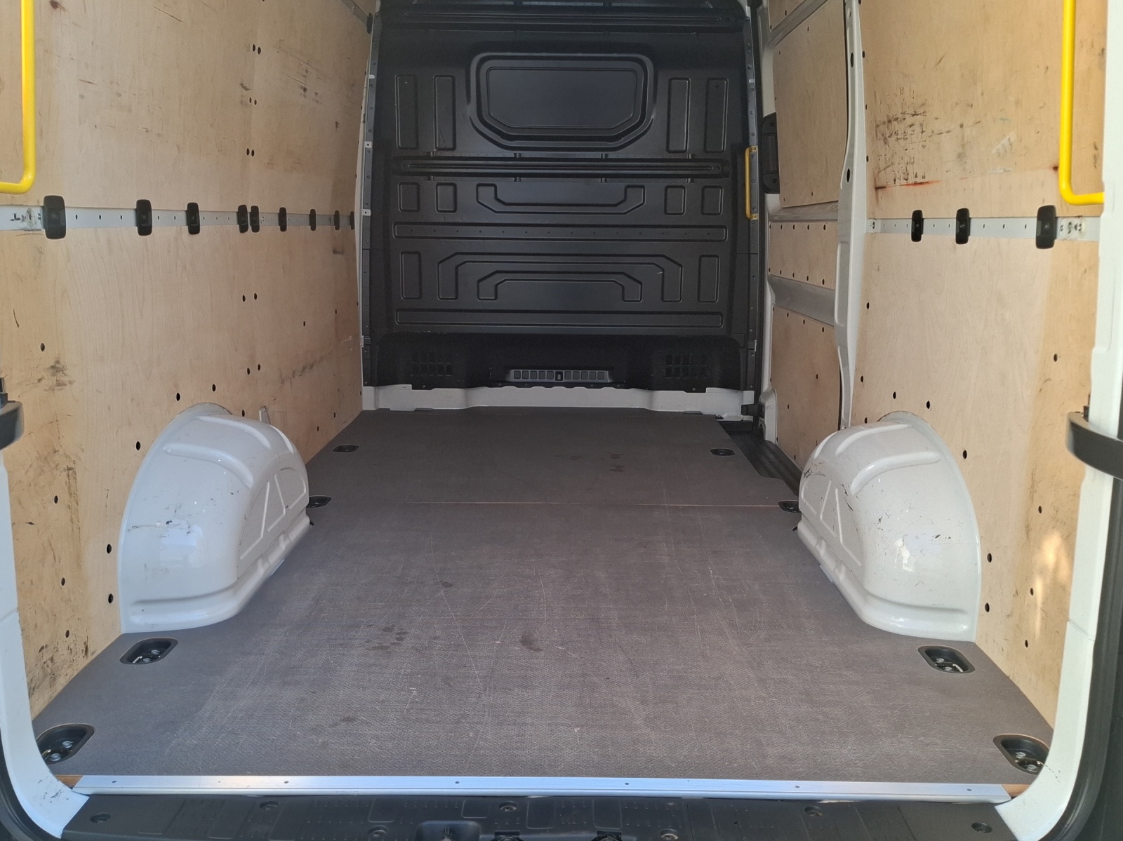 Fahrzeugabbildung Volkswagen Crafter Kasten 35 Eco-Profi MR HD AHK Klima GRA RFK SH