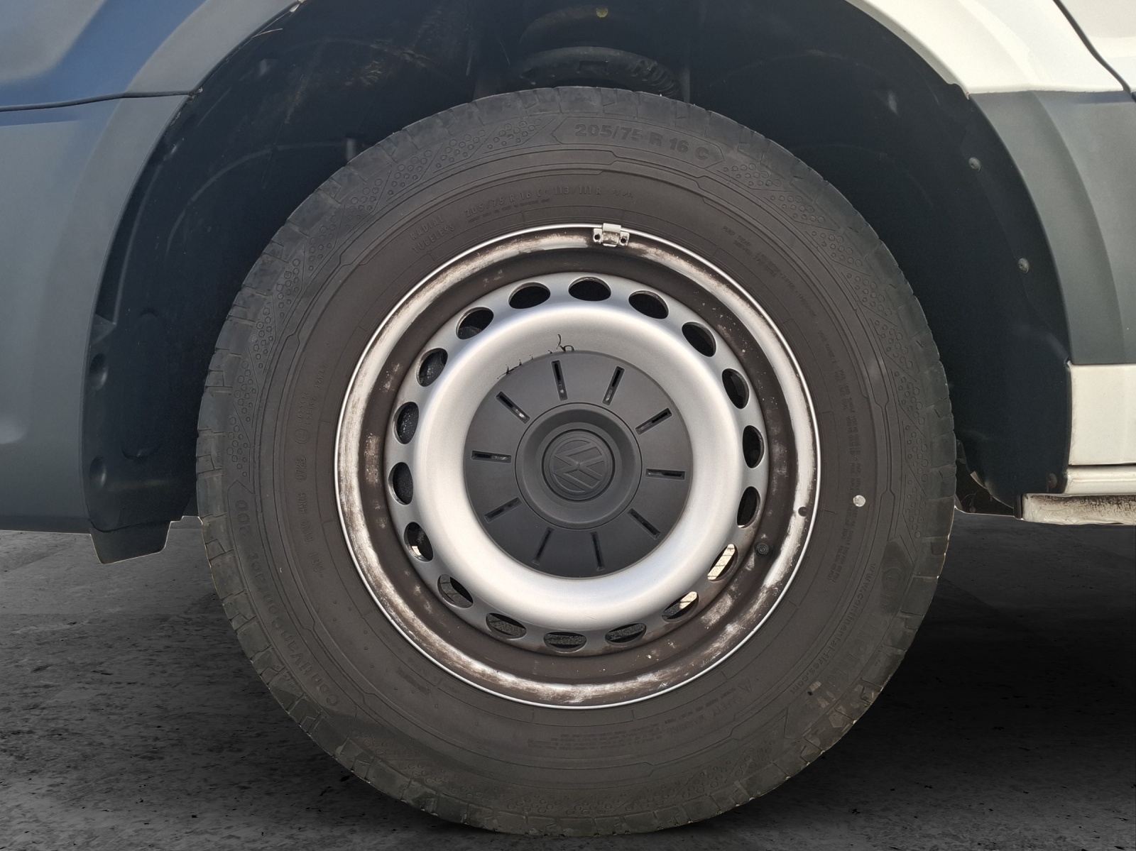 Fahrzeugabbildung Volkswagen Crafter Kasten 35 Eco-Profi MR HD AHK Klima GRA RFK SH