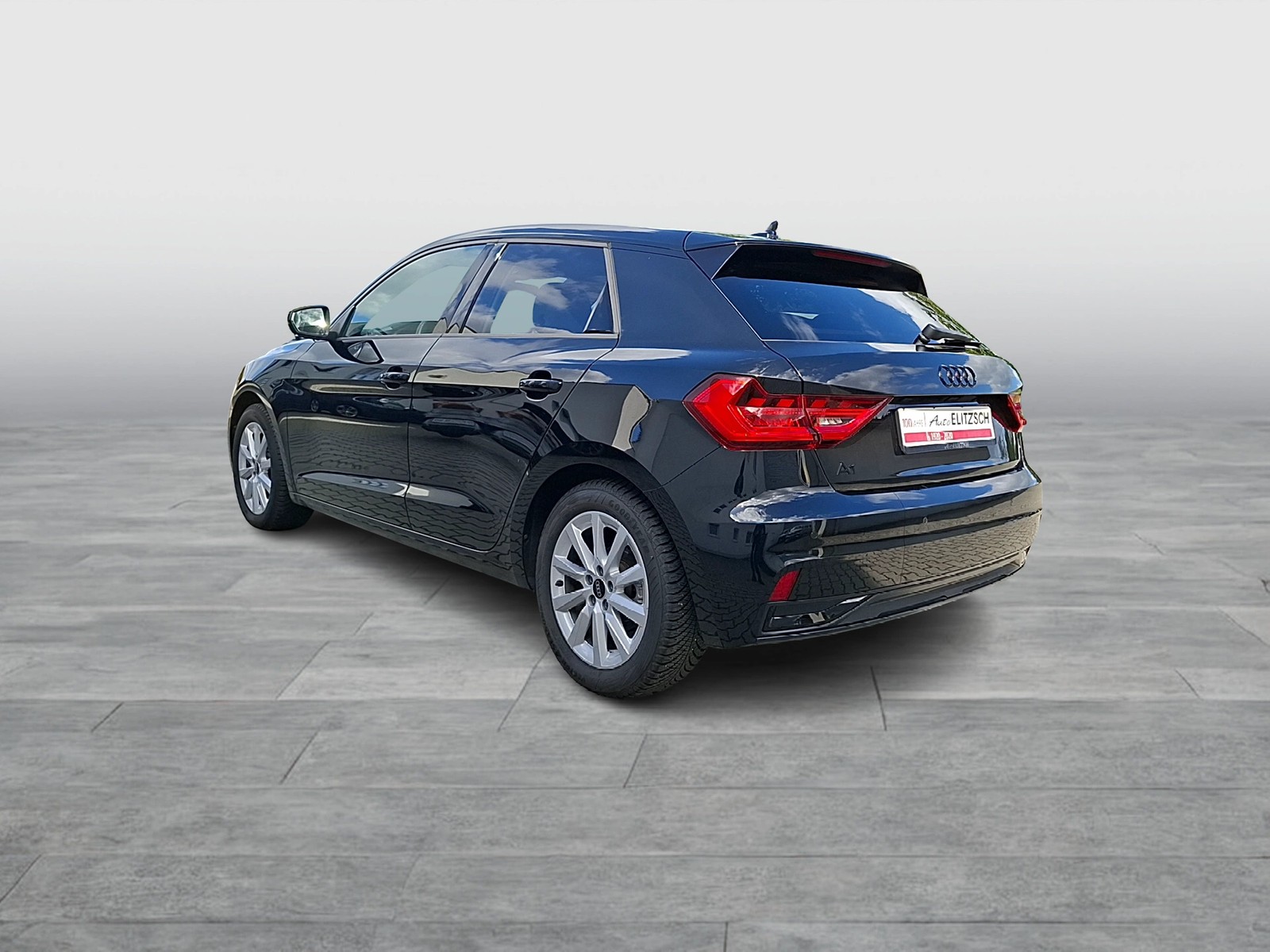 Fahrzeugabbildung Audi A1 Sportback 30 TFSI advanced S-tronic LED APP AVC SHZ PDC