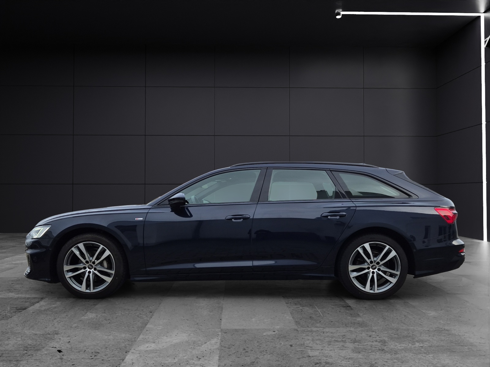 Fahrzeugabbildung Audi A6 Avant 40 TDI Sport quattro S-tronic S-Line Matrix AVC Pano ACC RFK
