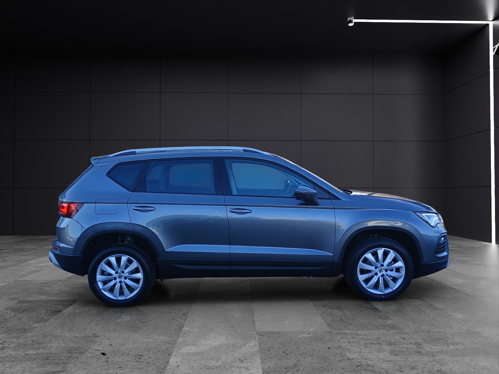 Fahrzeugabbildung SEAT Ateca 1.5 TSI DSG Road Edition LED Keyless