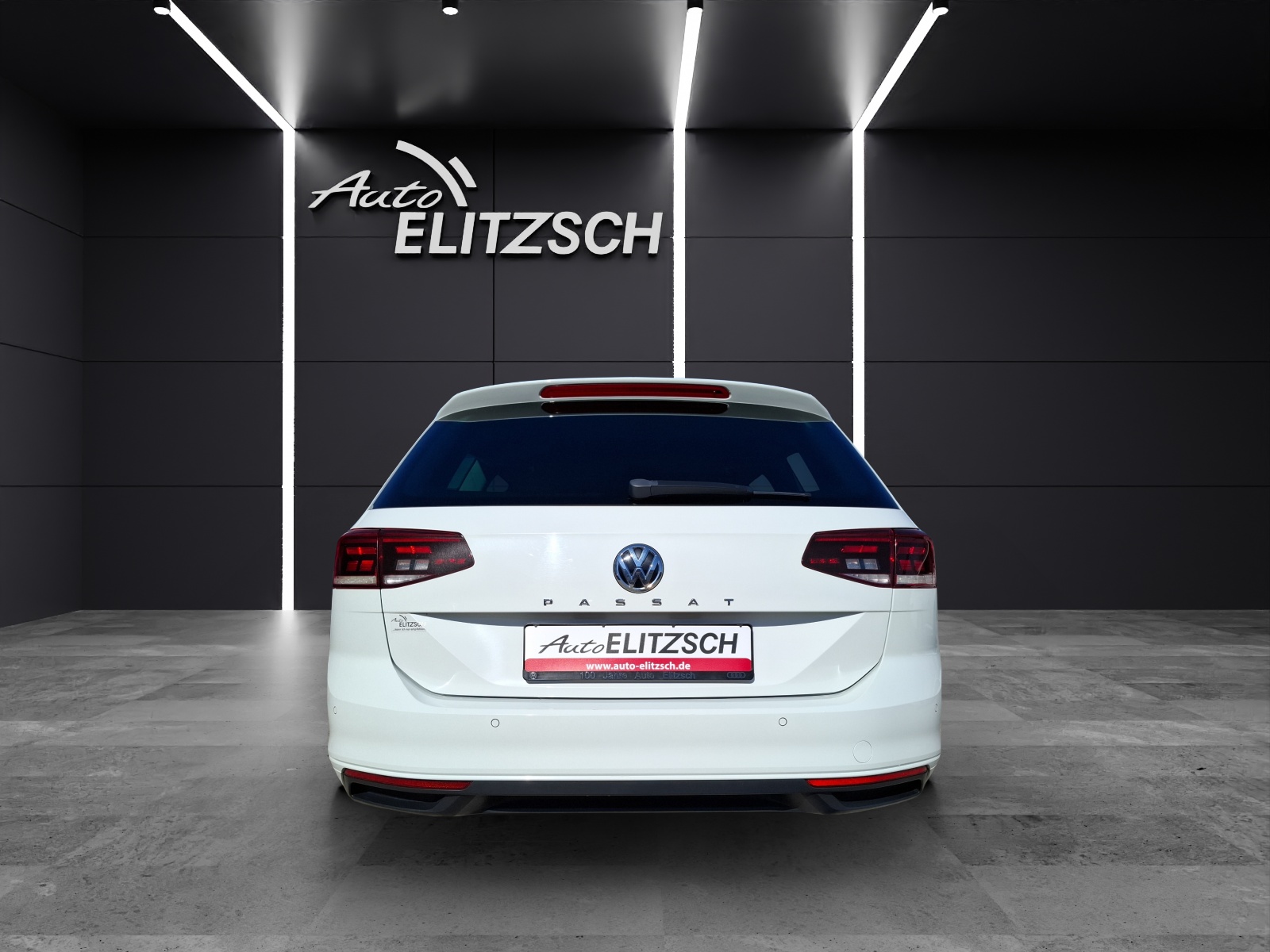 Fahrzeugabbildung Volkswagen Passat Variant TSI Business DSG LED Navi ACC RFK SH LM