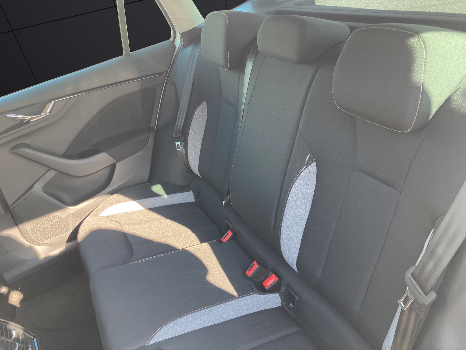 Fahrzeugabbildung SKODA Scala Tour DSG, Navi, Digital Cockpit