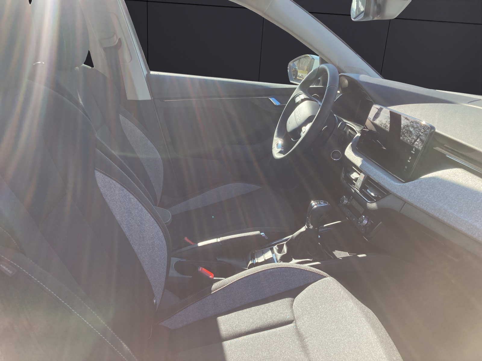 Fahrzeugabbildung SKODA Scala Tour DSG, Navi, Digital Cockpit