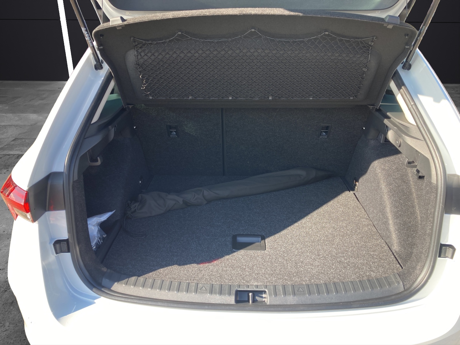 Fahrzeugabbildung SKODA Scala Tour DSG, Navi, Digital Cockpit