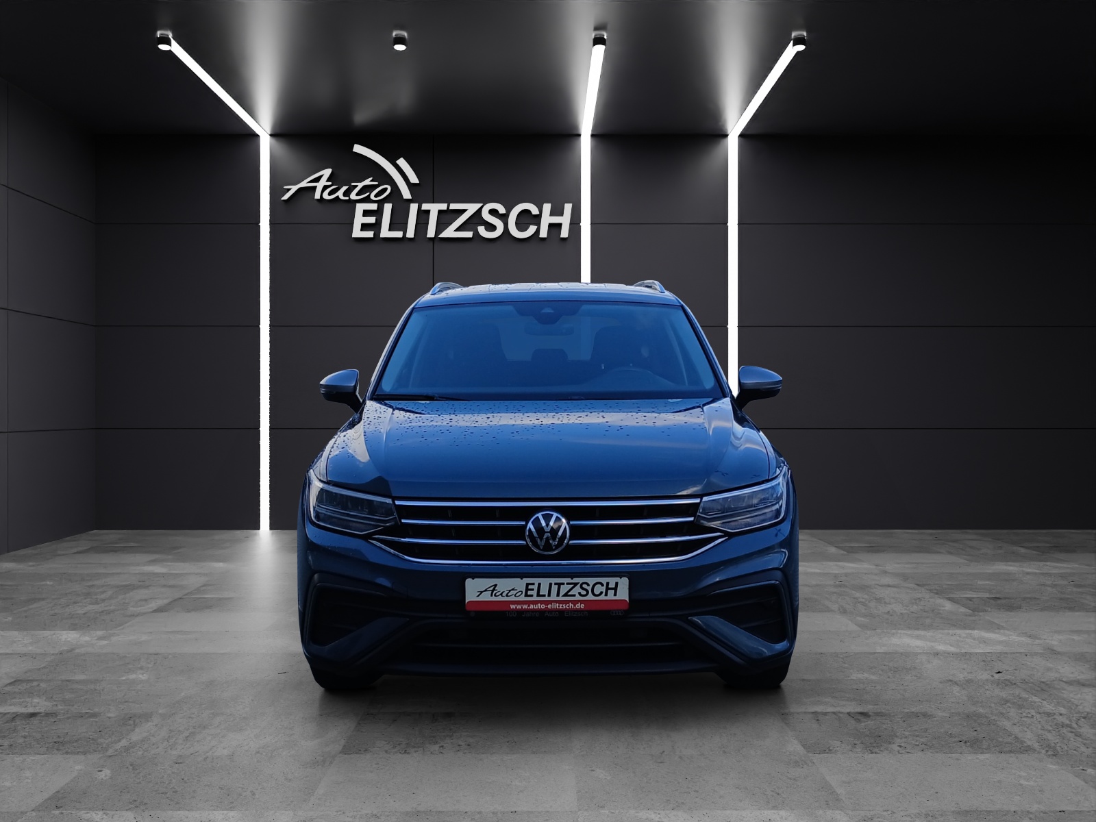 Fahrzeugabbildung Volkswagen Tiguan Allspace TDI Life DSG LED AHK Navi AID ACC RFK HUD SH