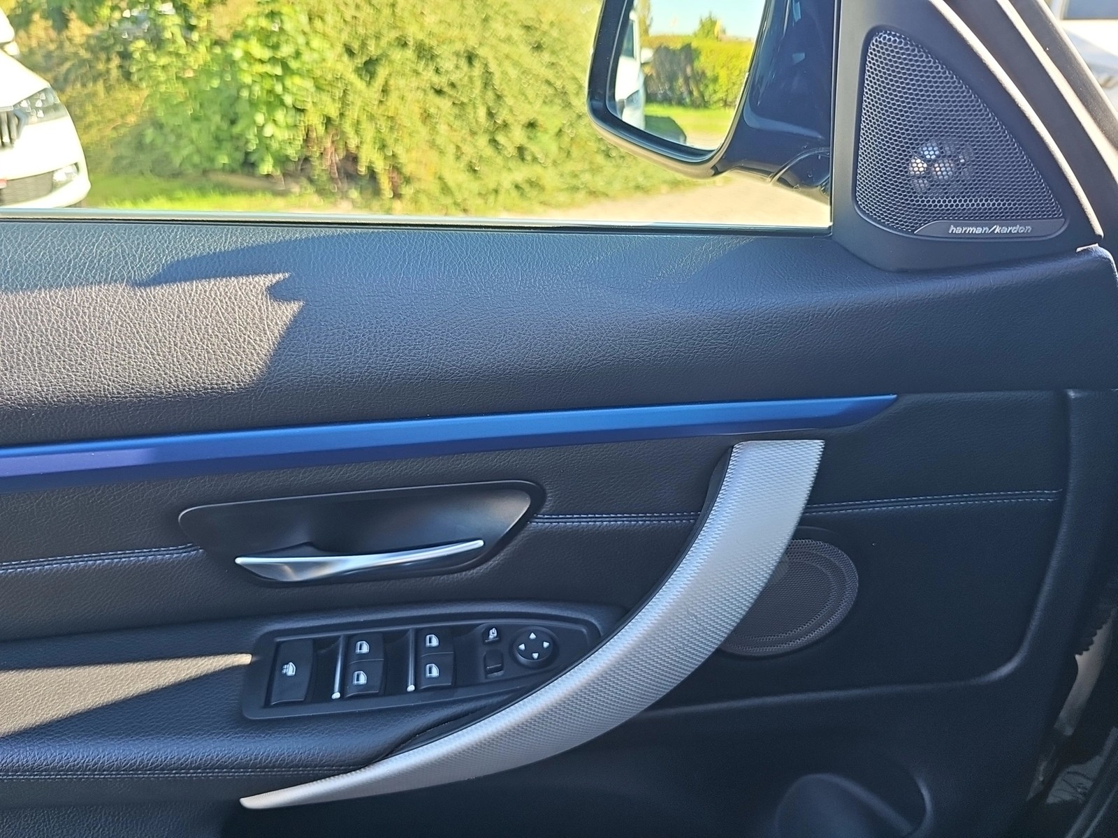Fahrzeugabbildung BMW 430i Cabrio M-Sport HARDTOP B&O SOUND AHZV M-PAKET GJR