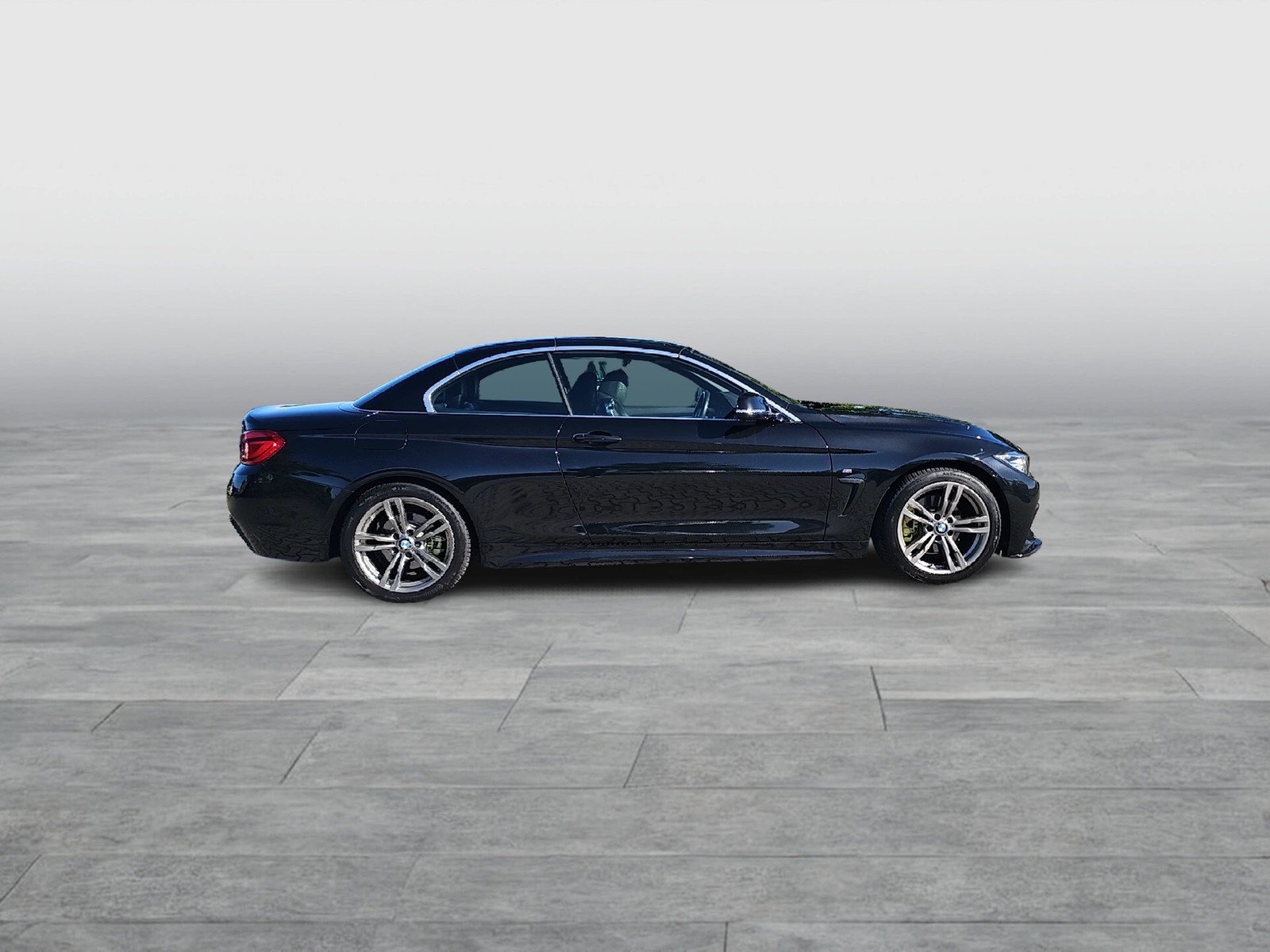 Fahrzeugabbildung BMW 430i Cabrio M-Sport HARDTOP B&O SOUND AHZV M-PAKET GJR