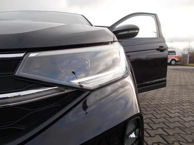 Fahrzeugabbildung Volkswagen Taigo TSI Style DSG Matrix AID ACC RFK SH 17