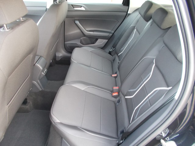 Fahrzeugabbildung Volkswagen Taigo TSI Style DSG Matrix AID ACC RFK SH 17