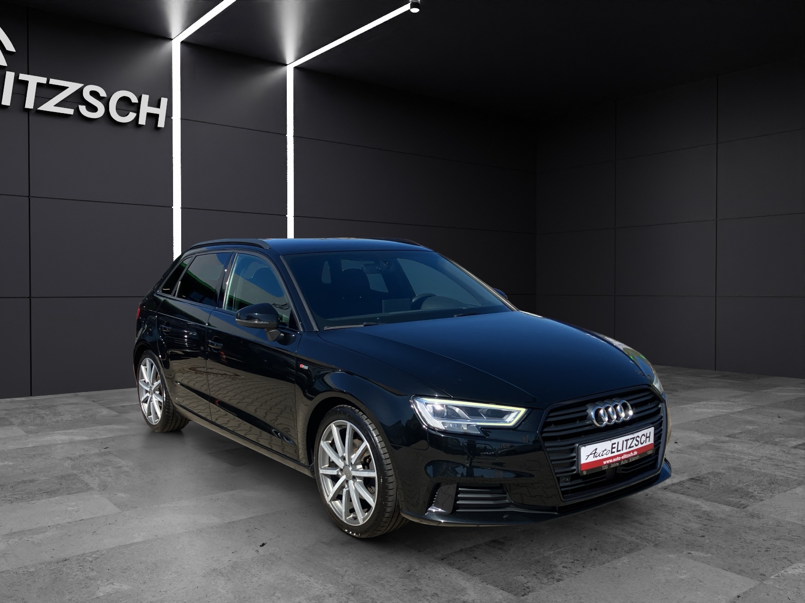 Fahrzeugabbildung Audi A3 Sportback TFSI sport S-tronic LED NAVI ACC B&O SH