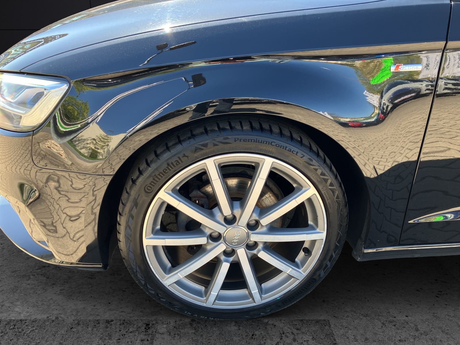 Fahrzeugabbildung Audi A3 Sportback TFSI sport S-tronic LED NAVI ACC B&O SH
