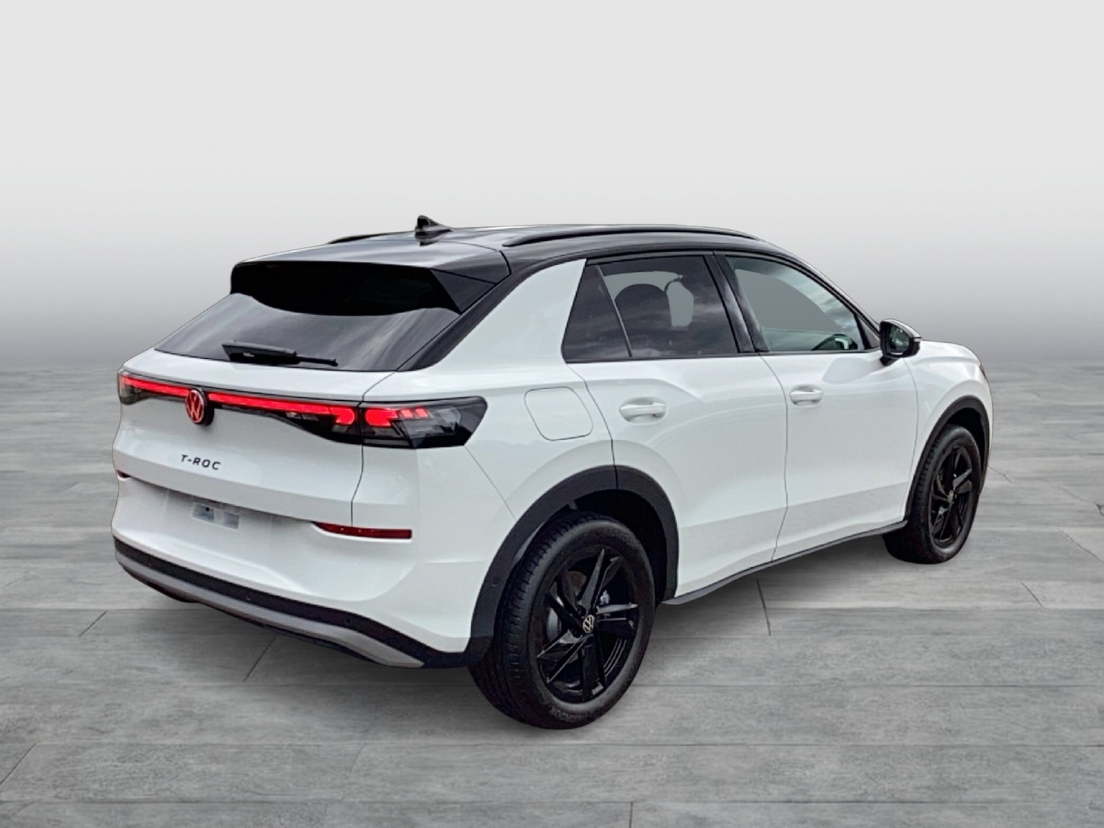 Fahrzeugabbildung Volkswagen T-Roc eTSI Style DSG Matrix AHK Navi AID HUD ACC RFK SH