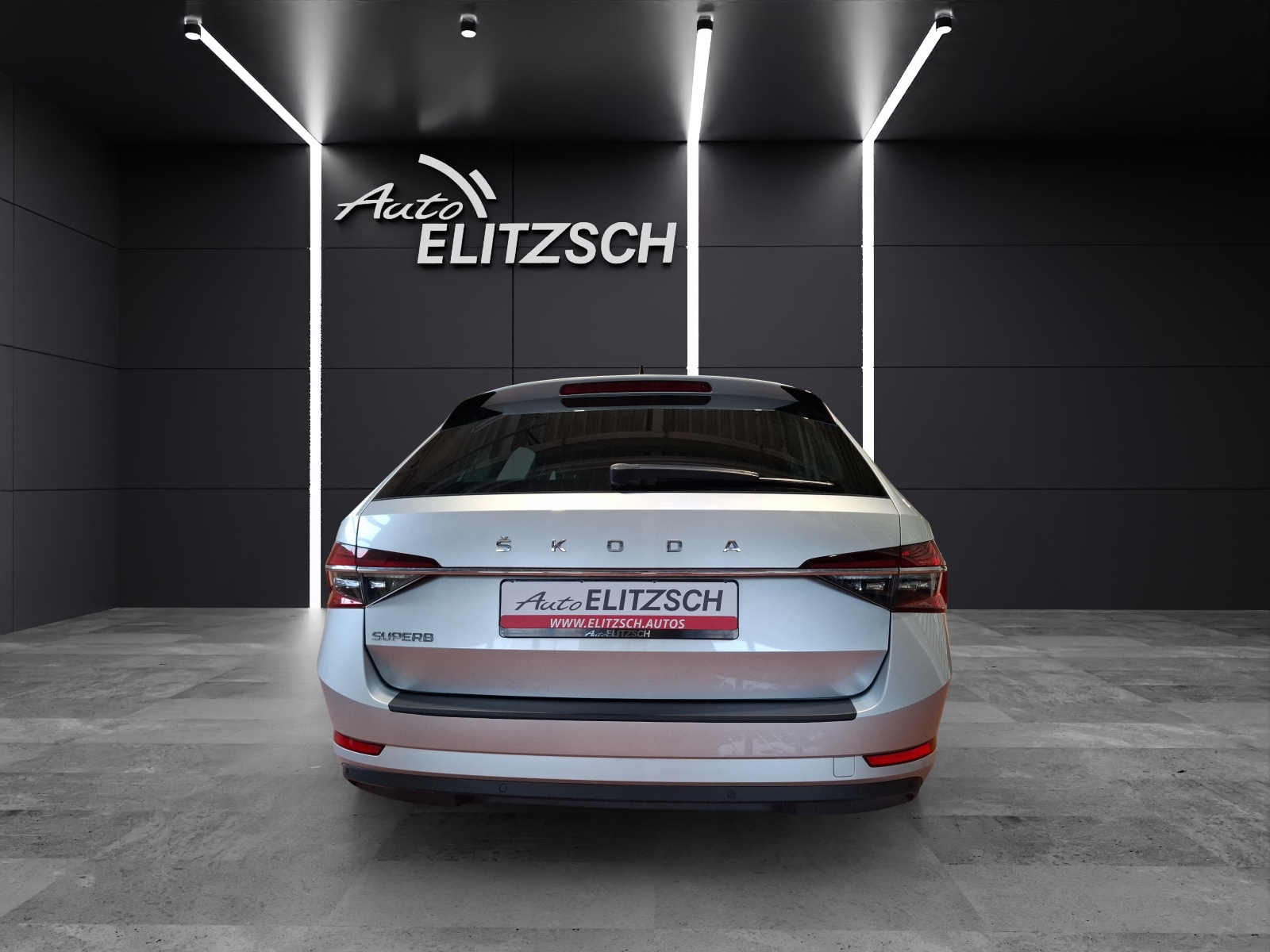 Fahrzeugabbildung SKODA Superb Combi TSI Style DSG Matrix AHK Navi AID beheiz FS SH