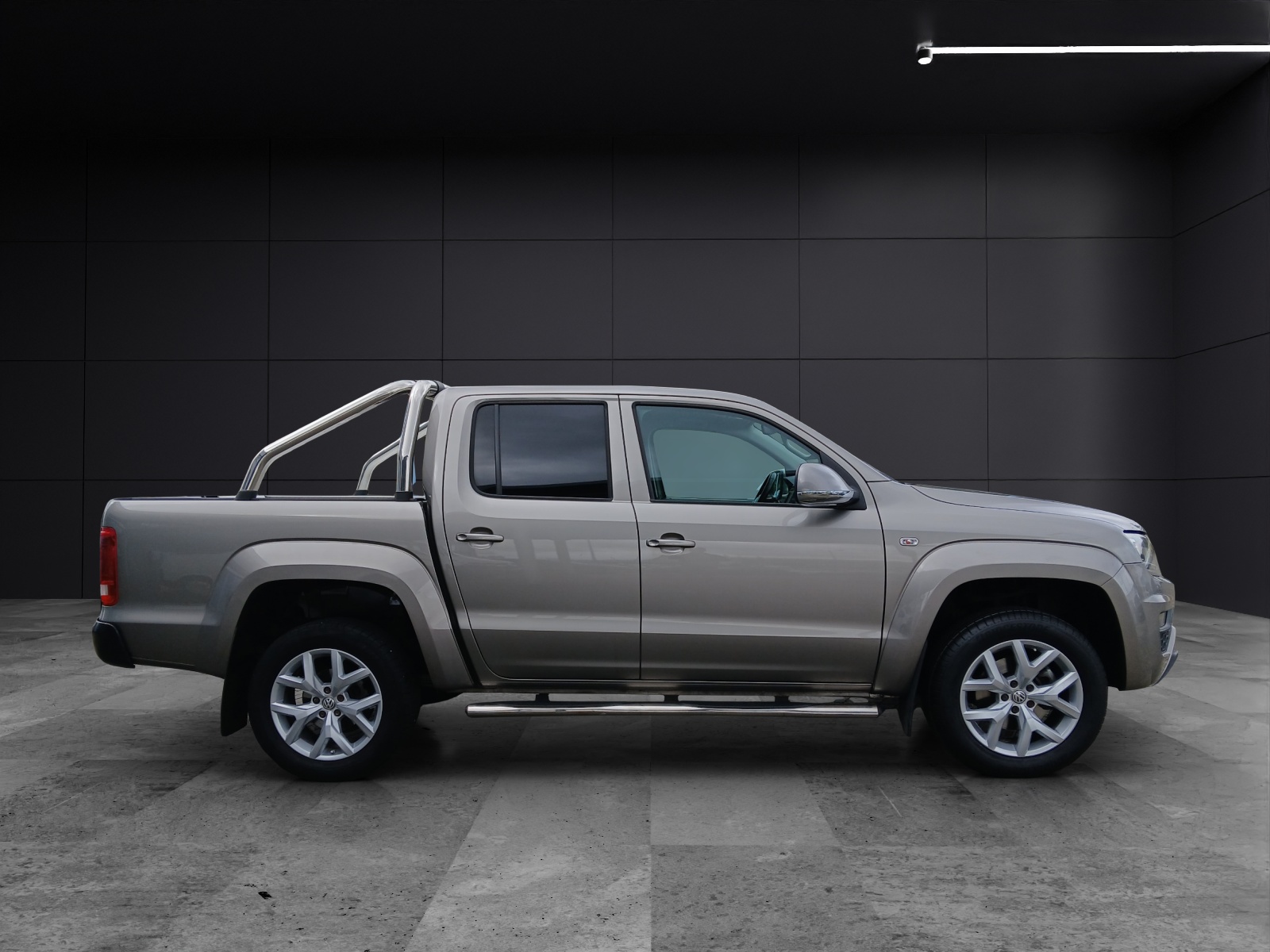 Fahrzeugabbildung Volkswagen Amarok TDI Comftl. DSG DC 4M Xenon AHK Navi GRA PDC SH 19