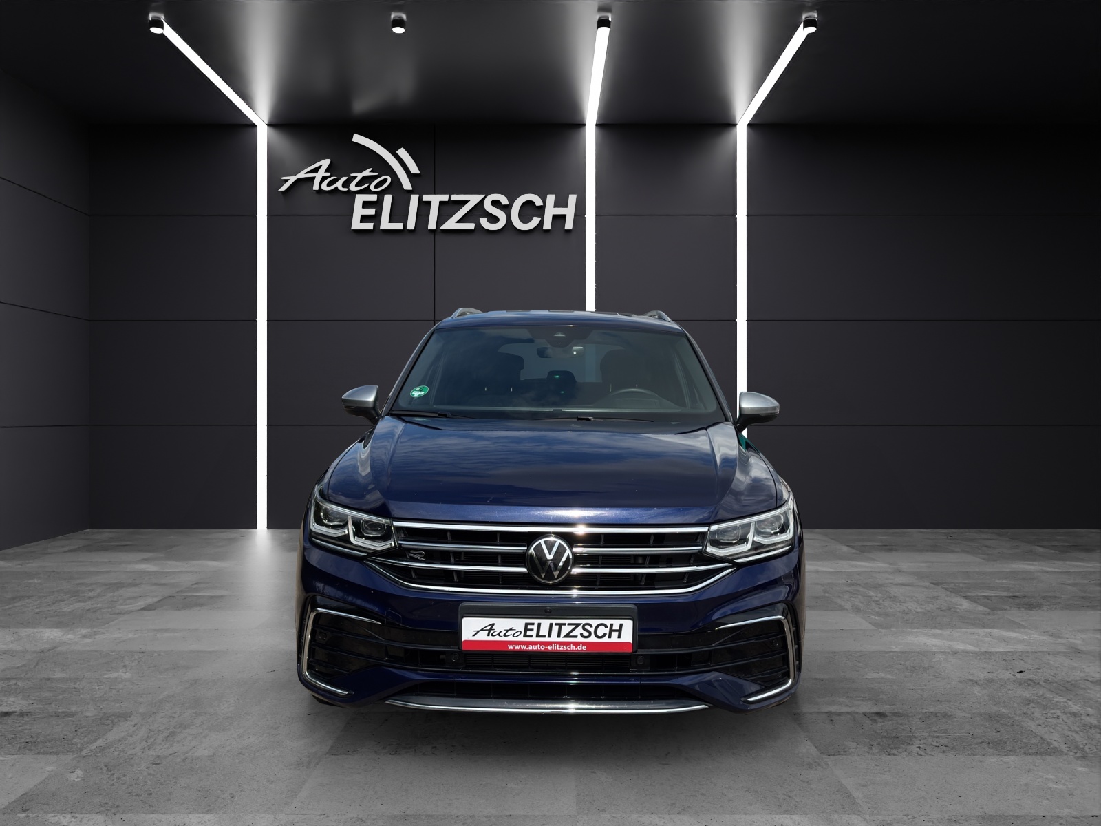 Fahrzeugabbildung Volkswagen Tiguan Allspace TDI R-Line 4M DSG MATRIX AHK RFK H&K