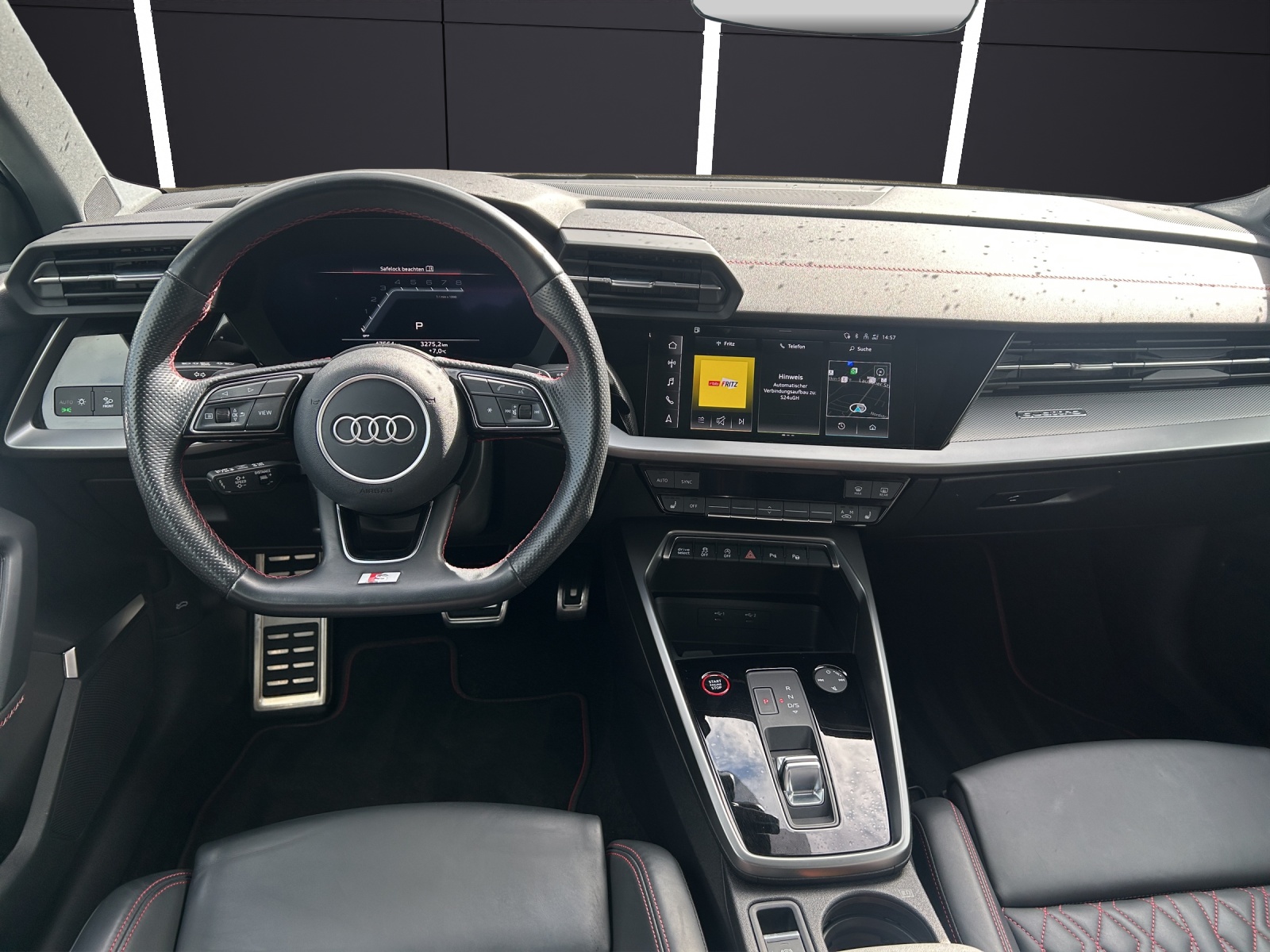 Fahrzeugabbildung Audi S3 Sportback TFSI quattro MATRIX PANO B&O NAVI SHZ