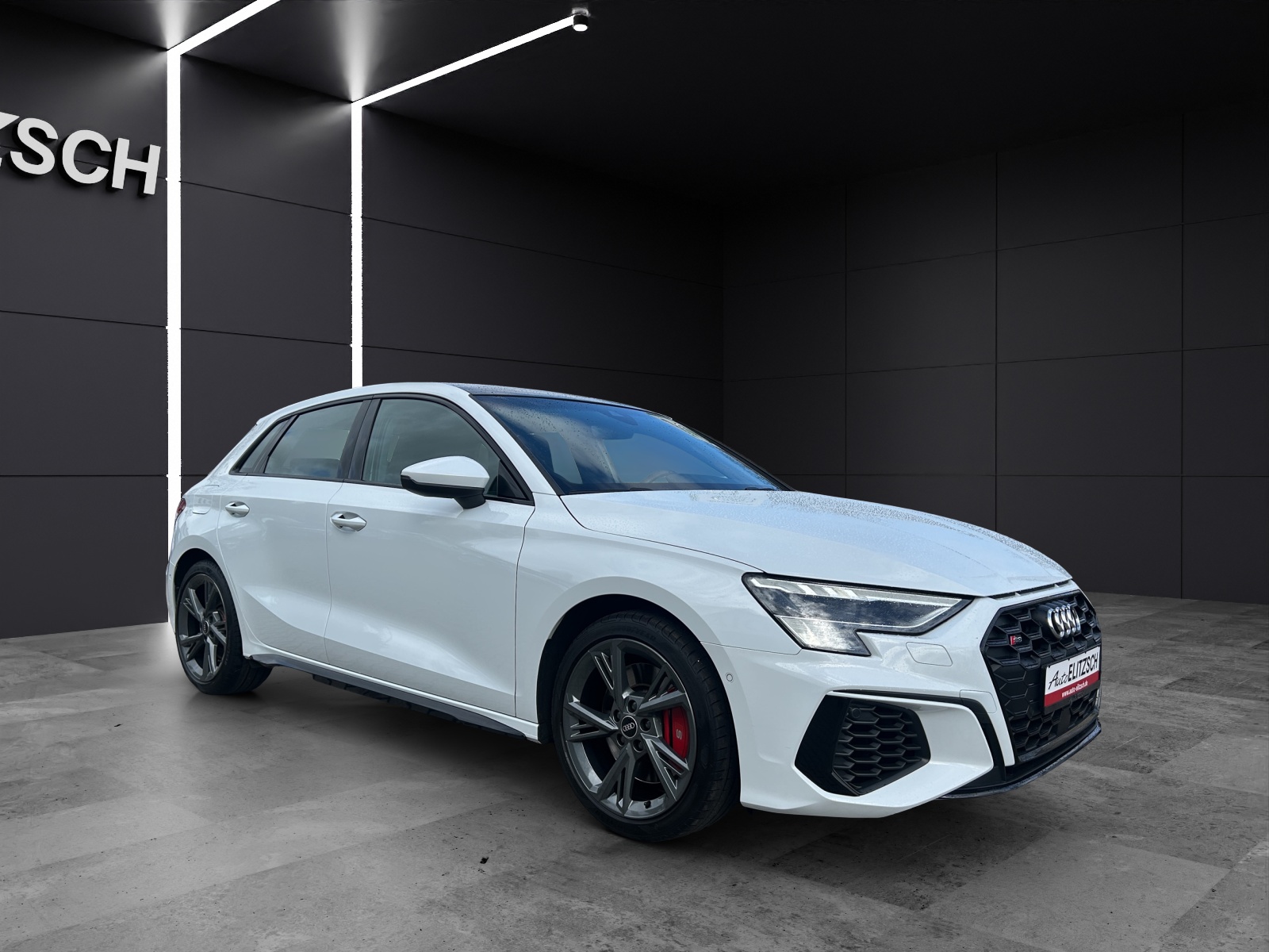 Fahrzeugabbildung Audi S3 Sportback TFSI quattro MATRIX PANO B&O NAVI SHZ