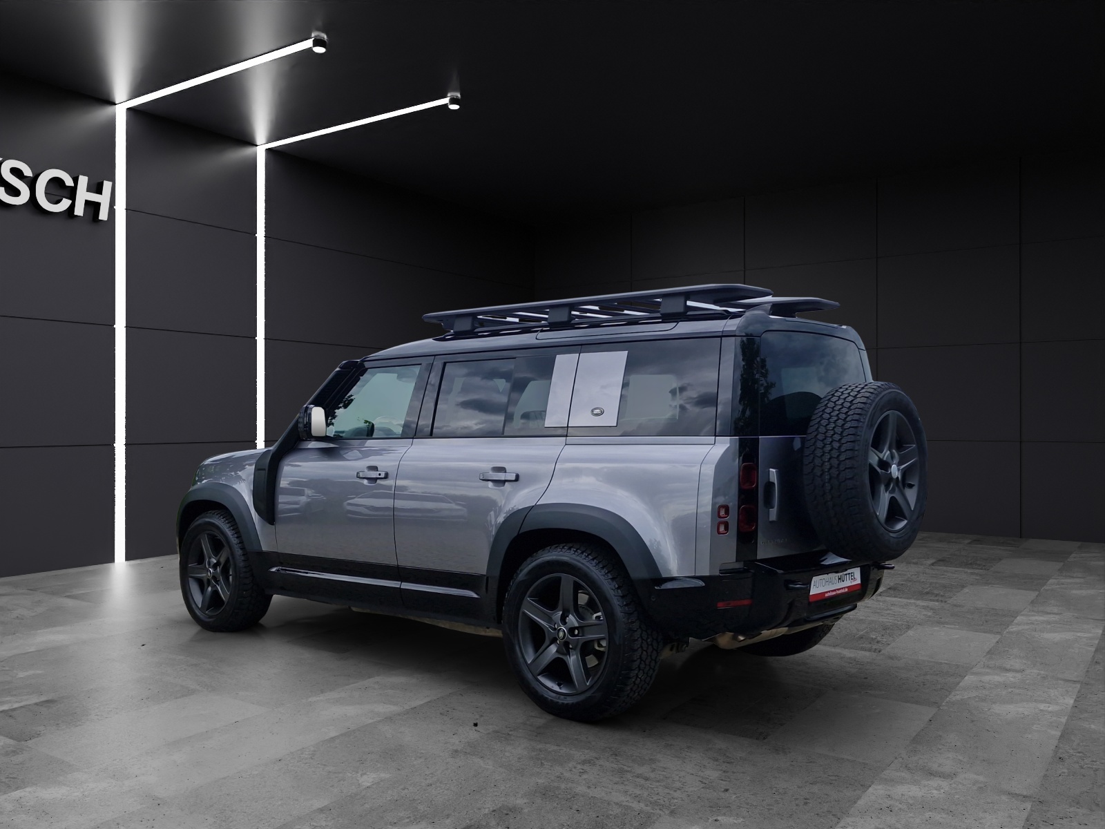 Fahrzeugabbildung Land Rover Defender 110 D300 X-Dynamic SE Garantie bis 04.2029 LED Navi SHZ AHK RFK ACC Pano Luft