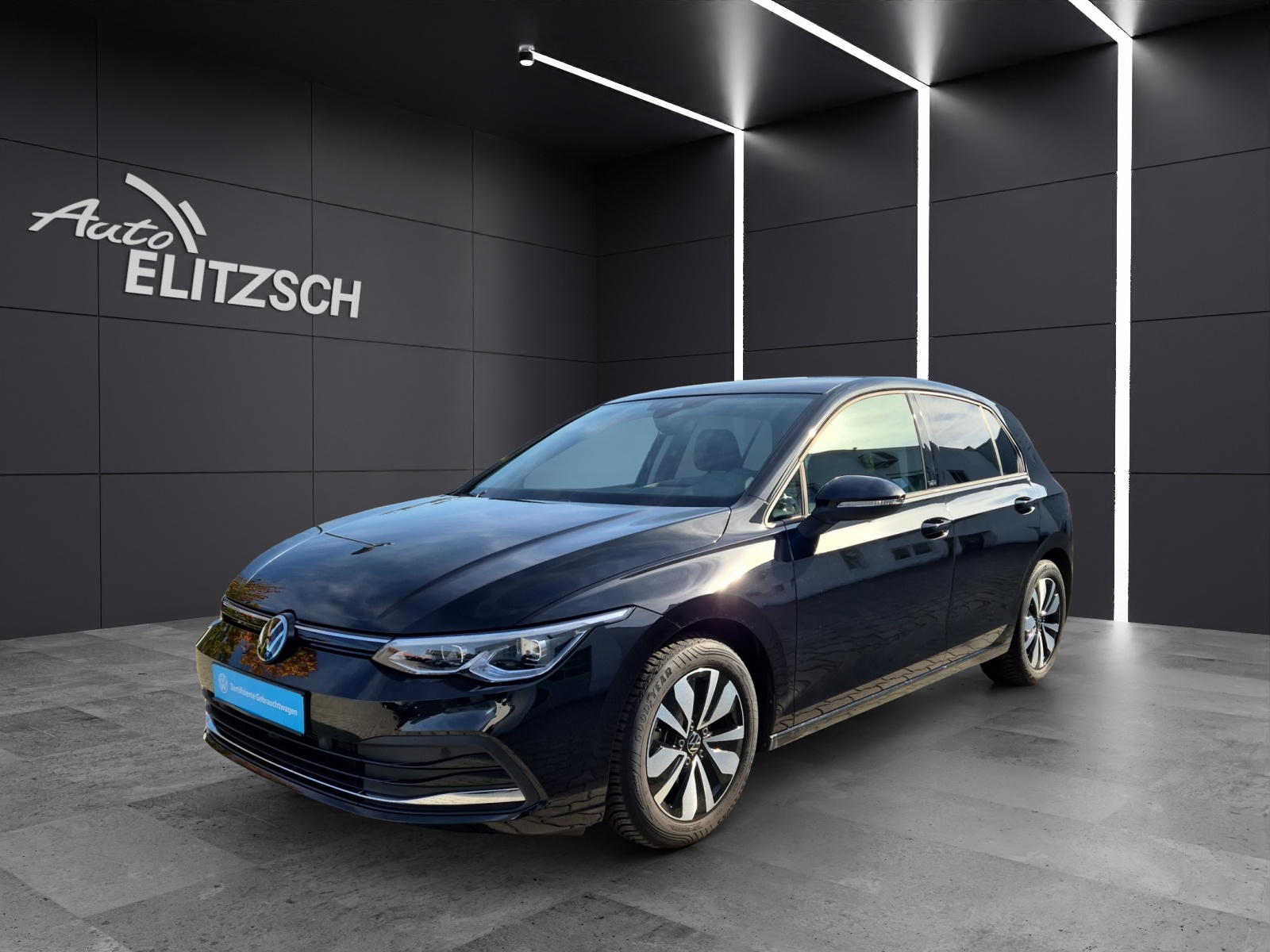Fahrzeugabbildung Volkswagen Golf VIII TDI DSG AHK PANO RFK HuD ACC LED AID NAVI