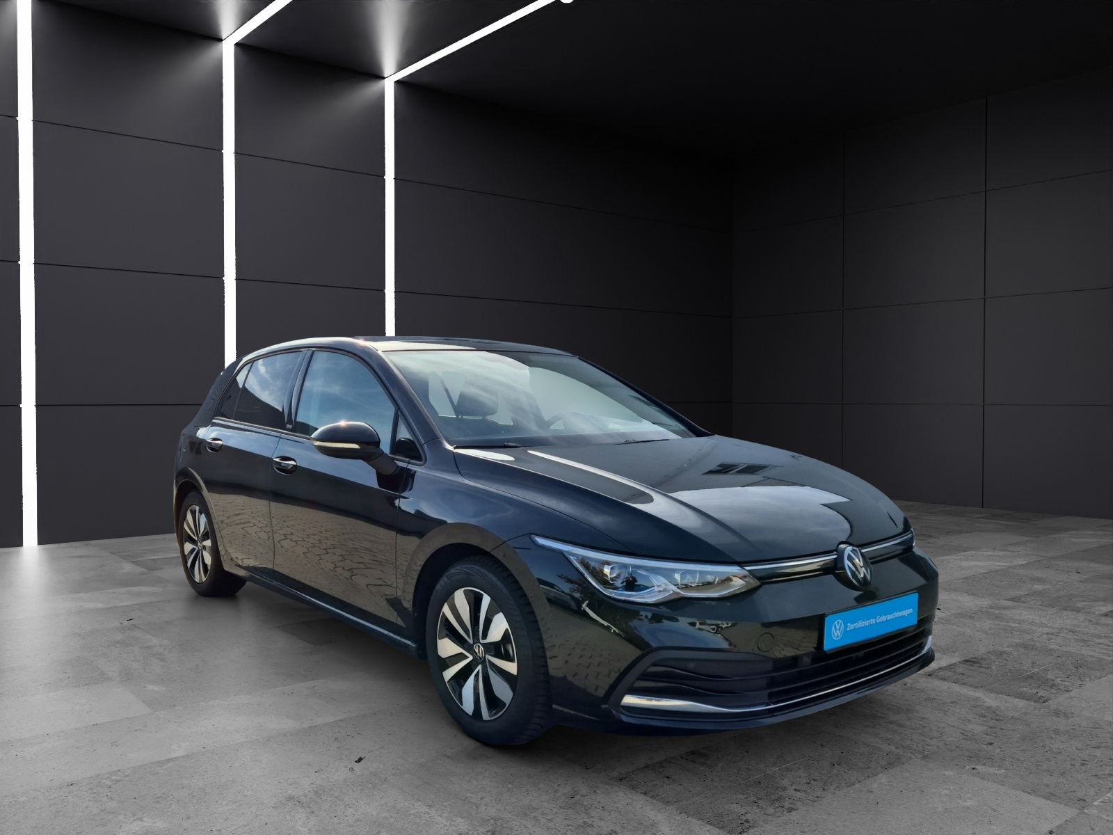 Fahrzeugabbildung Volkswagen Golf VIII TDI DSG AHK PANO RFK HuD ACC LED AID NAVI