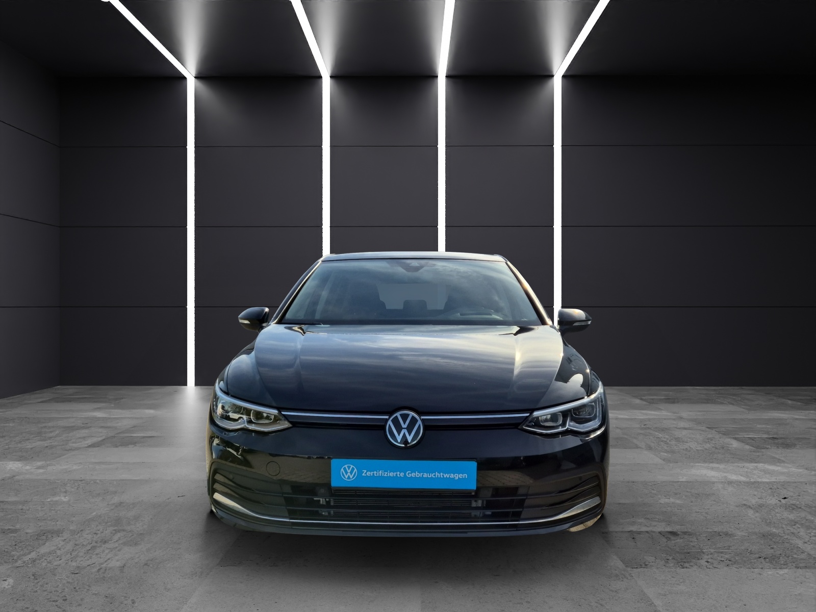 Fahrzeugabbildung Volkswagen Golf VIII TDI DSG AHK PANO RFK HuD ACC LED AID NAVI