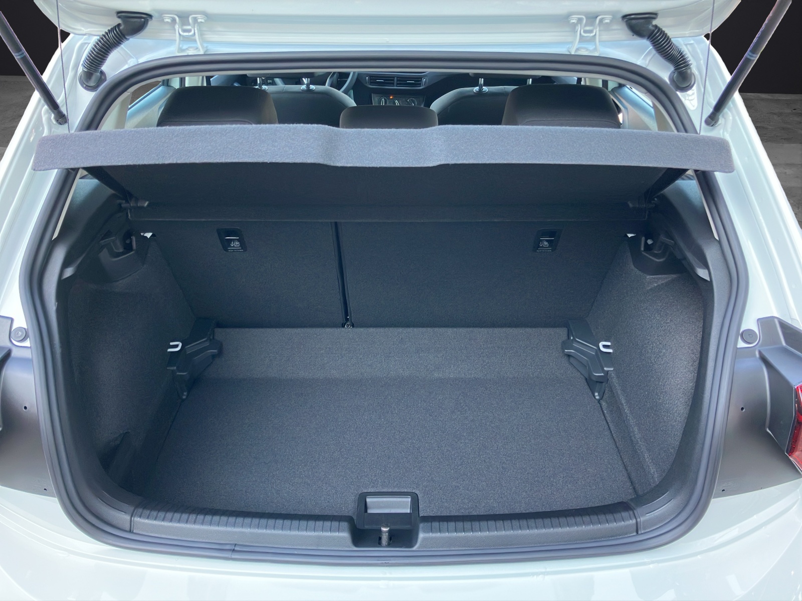 Fahrzeugabbildung Volkswagen Polo LED DAB AppConnect