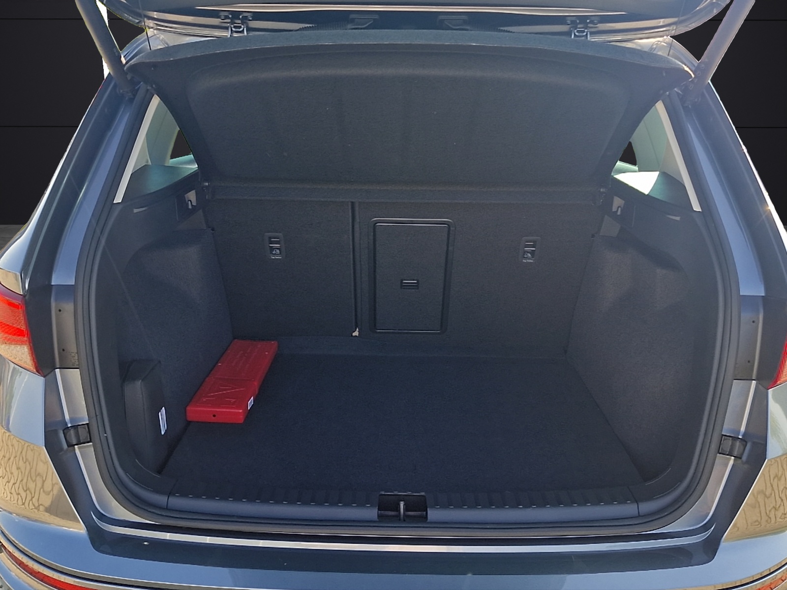 Fahrzeugabbildung SEAT Ateca FR 4Drive LED Navi ACC STHZ RFK SHZ