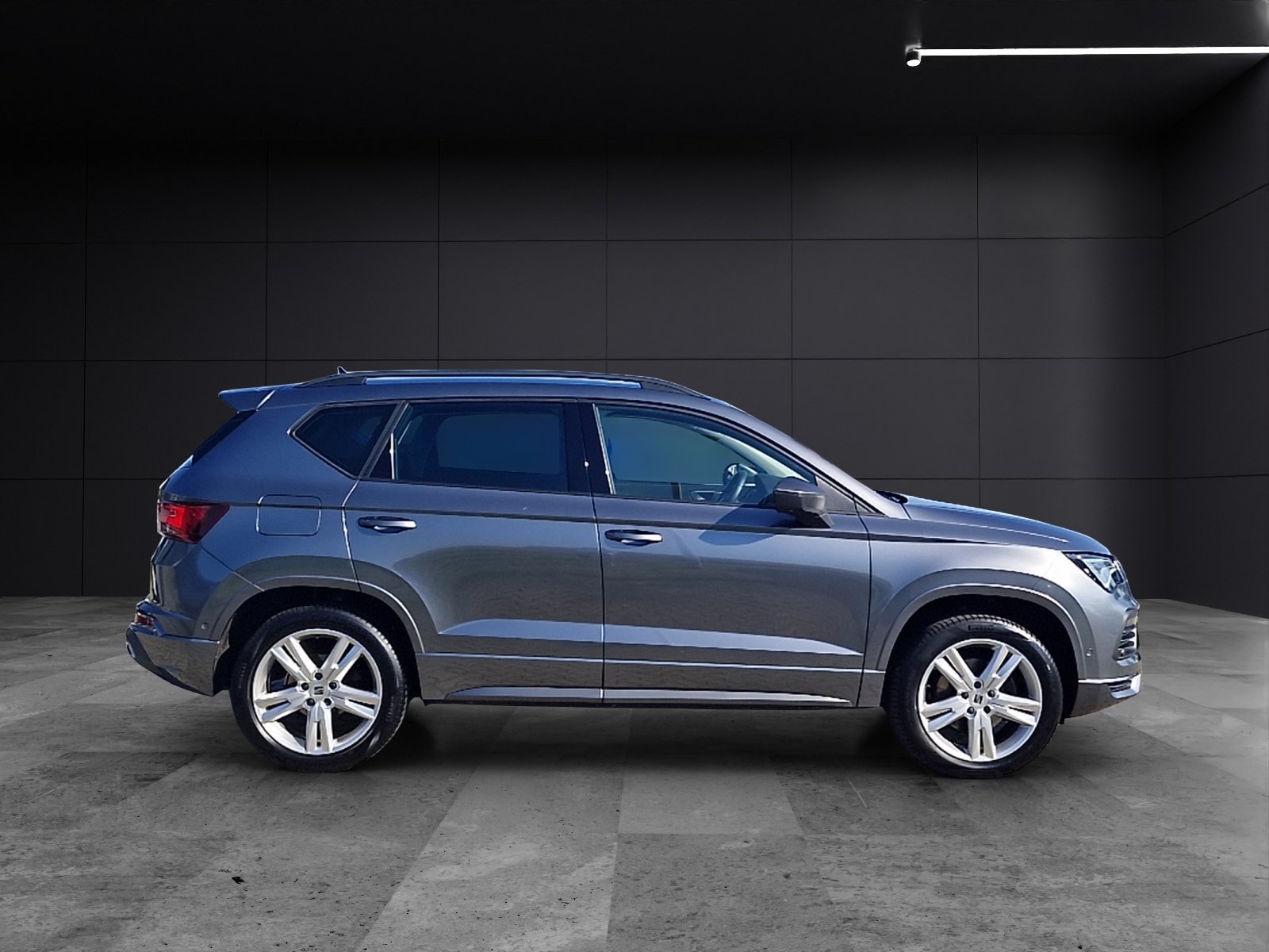 Fahrzeugabbildung SEAT Ateca FR 4Drive LED Navi ACC STHZ RFK SHZ