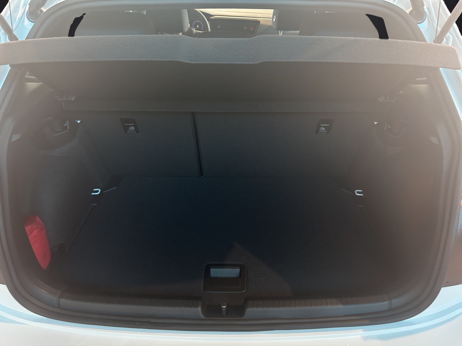 Fahrzeugabbildung Volkswagen Polo R-Line LED NAVI DAB ACC