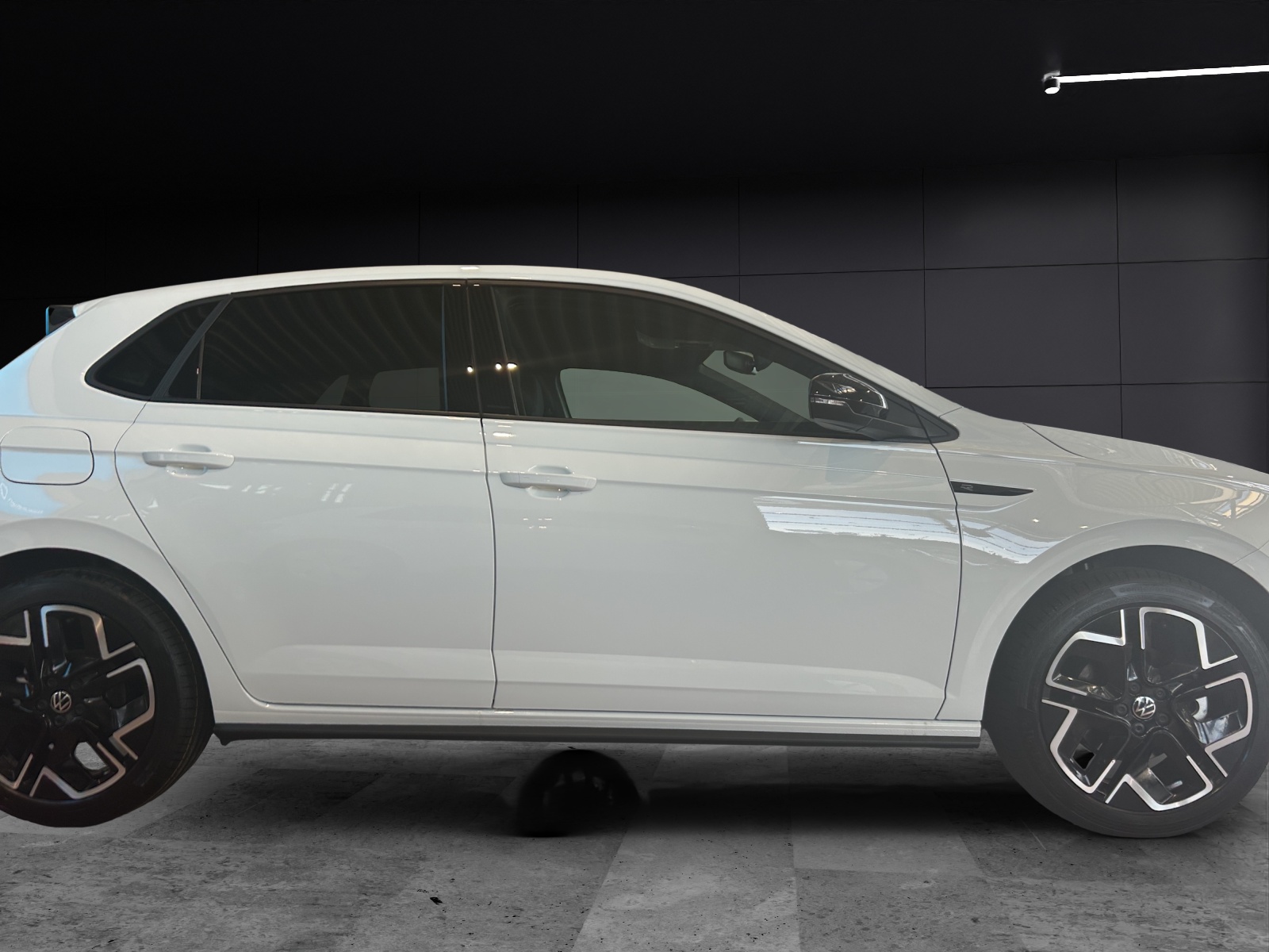 Fahrzeugabbildung Volkswagen Polo R-Line LED NAVI DAB ACC