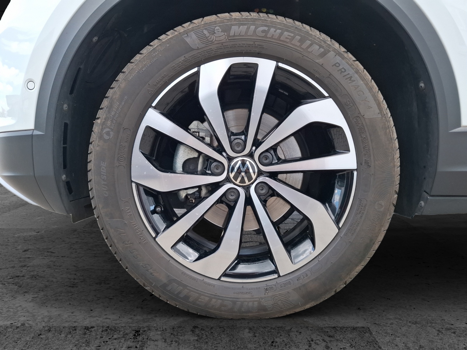 Fahrzeugabbildung Volkswagen T-Roc TSI Style DSG LED plus Navi AID ACC RFK SH