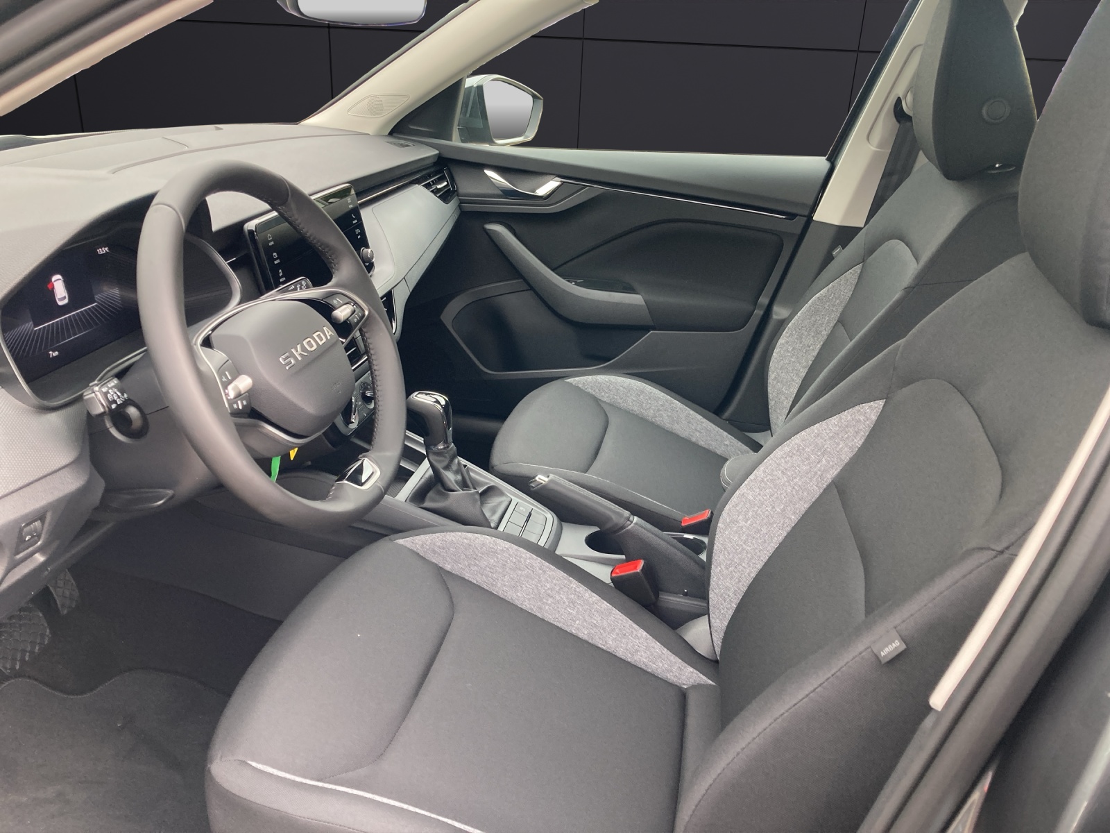 Fahrzeugabbildung SKODA Kamiq 1.0 TSI Essence DSG SHZ, LED, AHZV