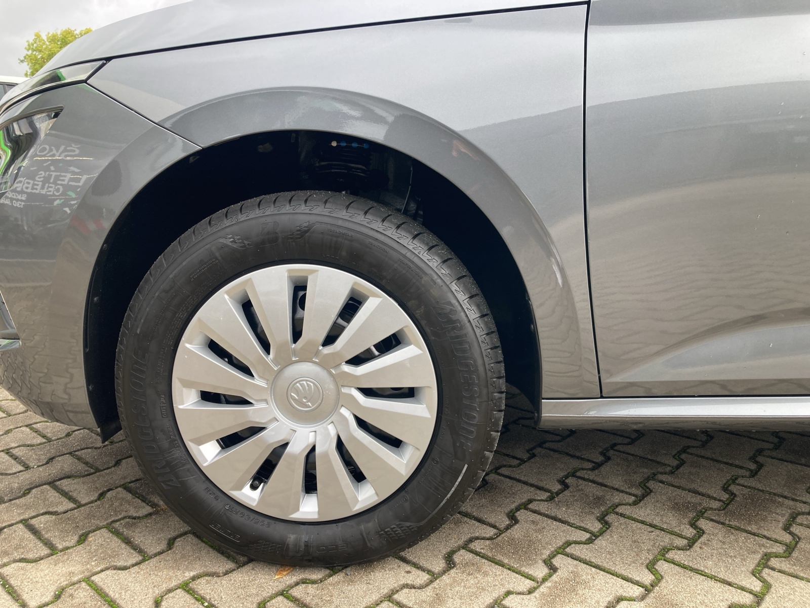 Fahrzeugabbildung SKODA Kamiq 1.0 TSI Essence DSG SHZ, LED, AHZV