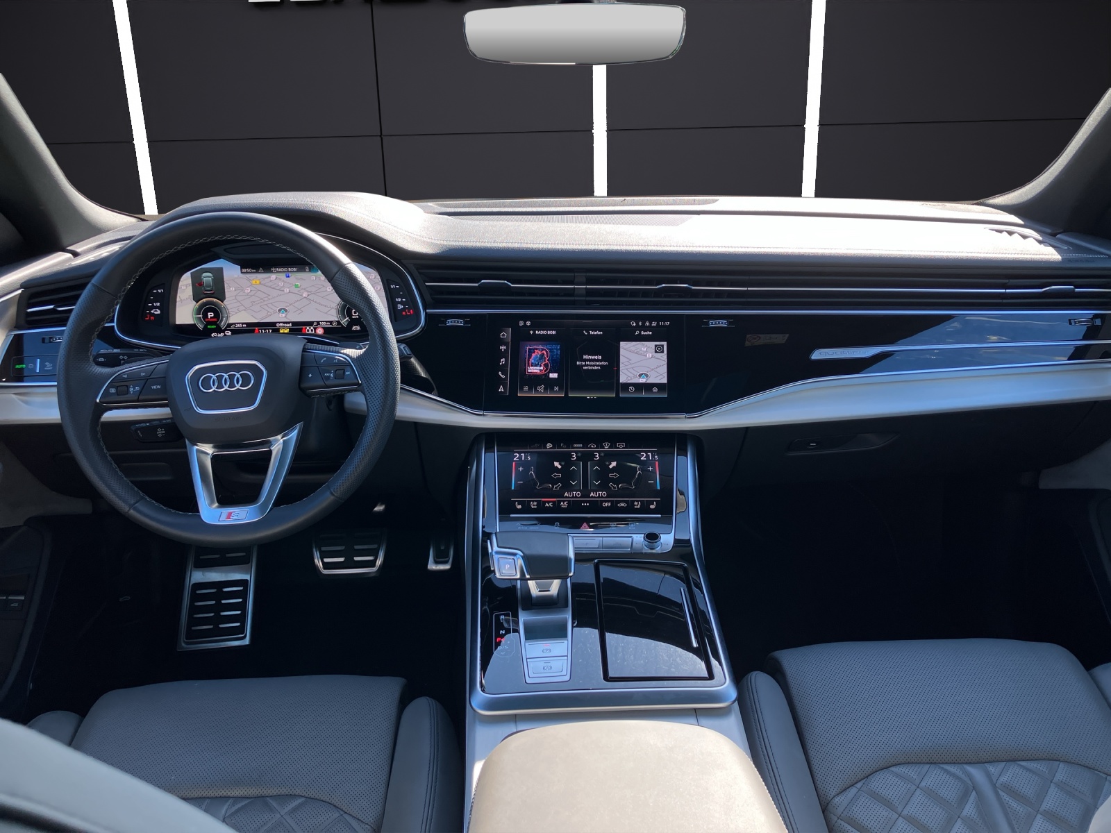 Fahrzeugabbildung Audi Q8 55 TFSI e quattro