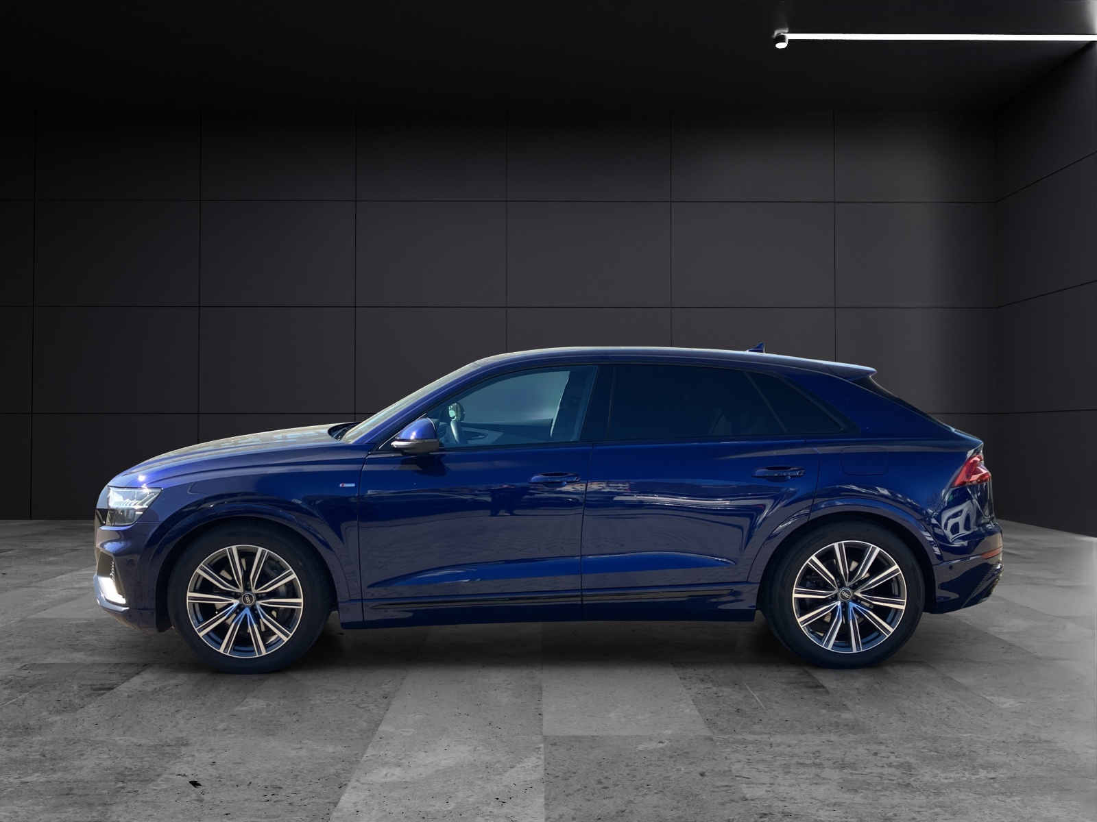 Fahrzeugabbildung Audi Q8 55 TFSI e quattro