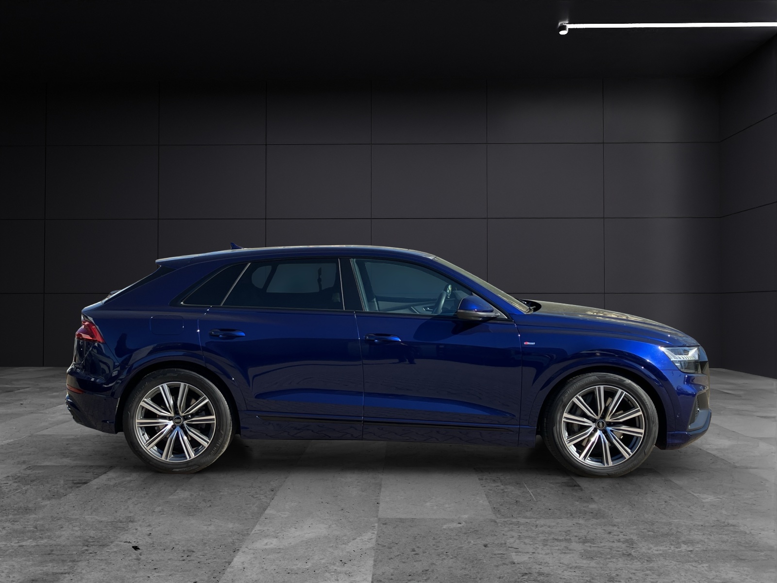 Fahrzeugabbildung Audi Q8 55 TFSI e quattro