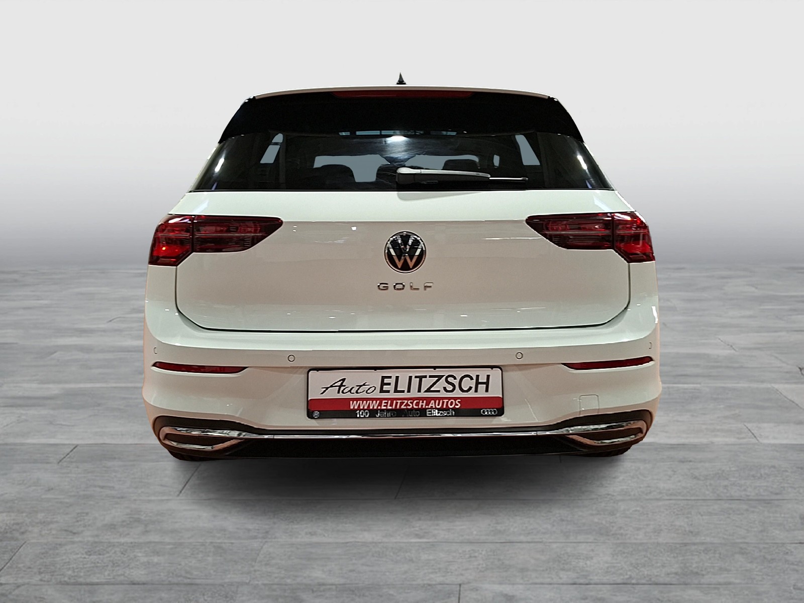 Fahrzeugabbildung Volkswagen Golf VIII TSI Move Matrix Navi AID Pano PDC SH LM